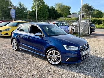 Audi S1 2015