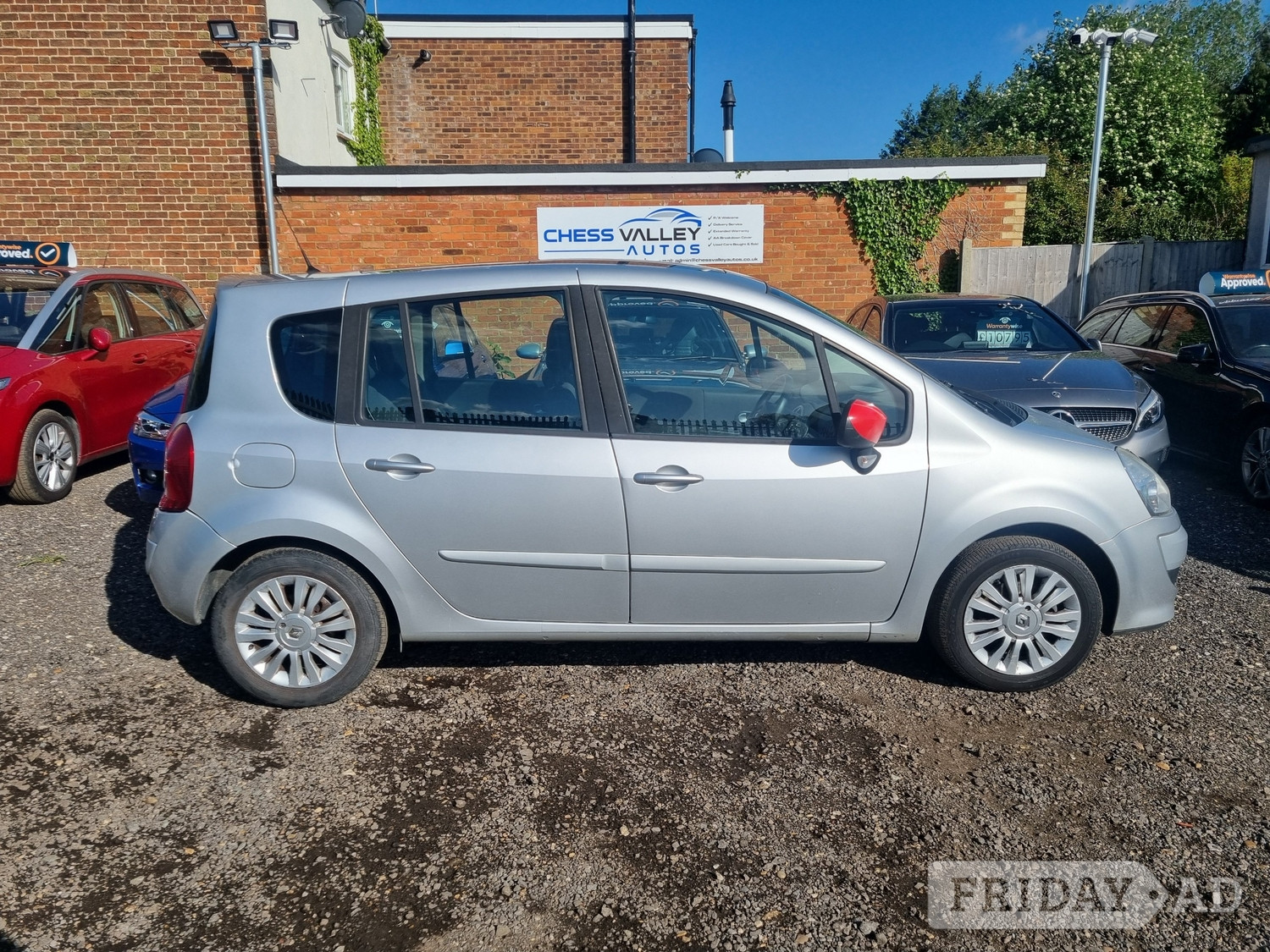 Renault Grand Modus Aston Clinton