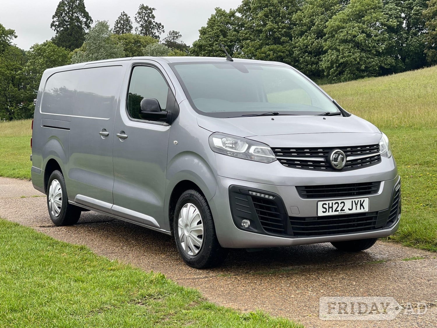 [ berth ]Vauxhall Vivaro