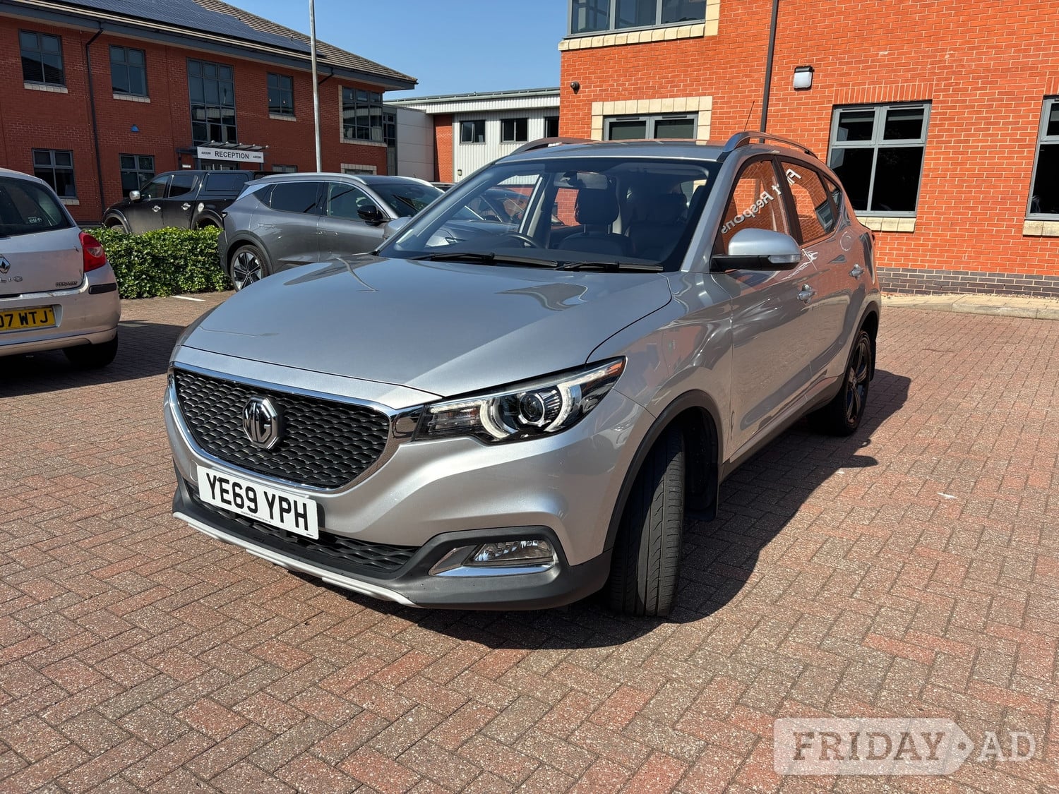[ berth ]MG ZS
