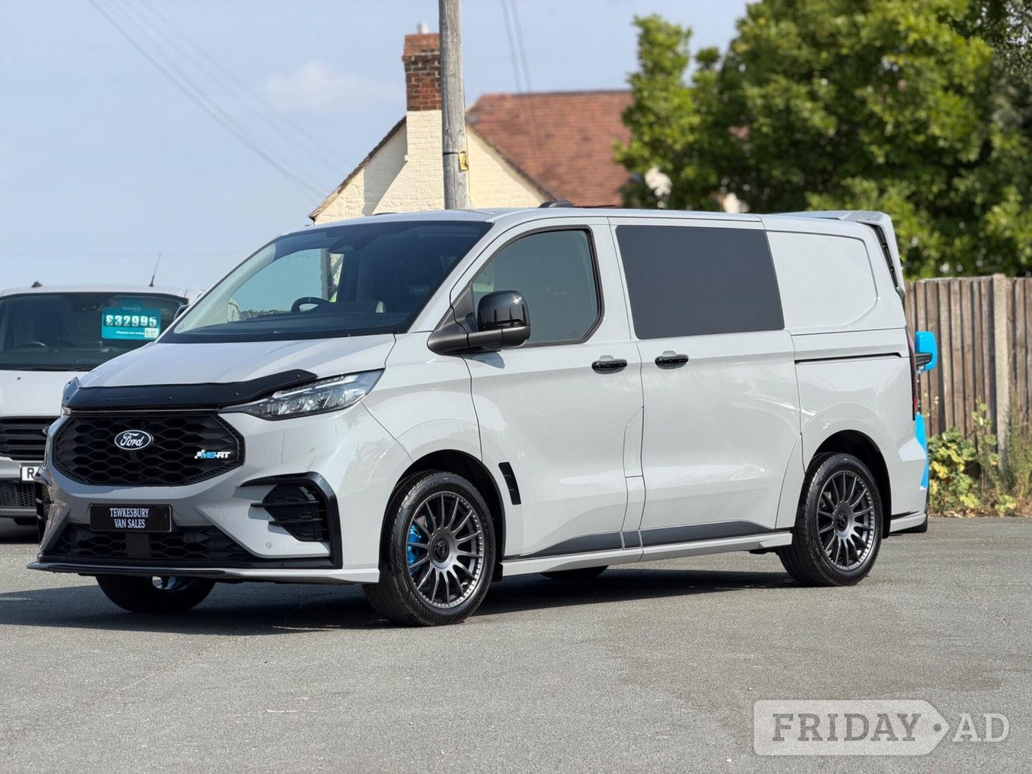 Ford Transit Custom 2025 - Vans & Commercial Vehicles