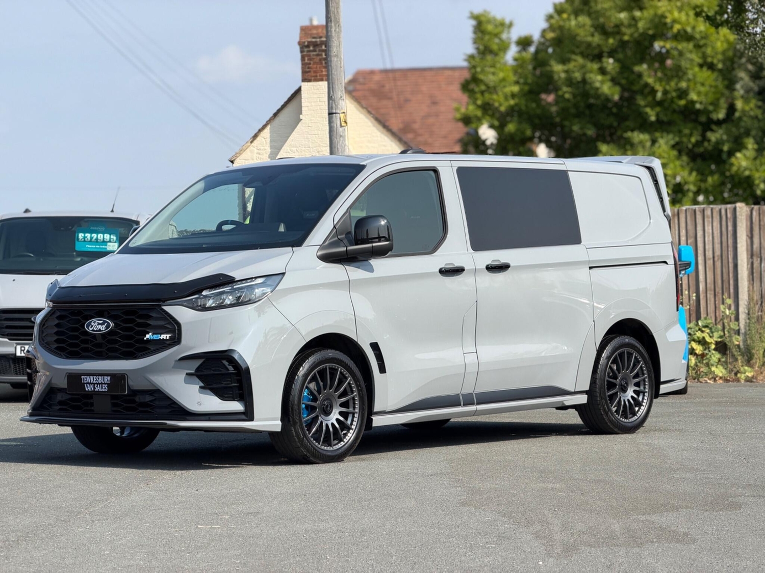 Ford Transit Custom 2025 - Vans & Commercial Vehicles
