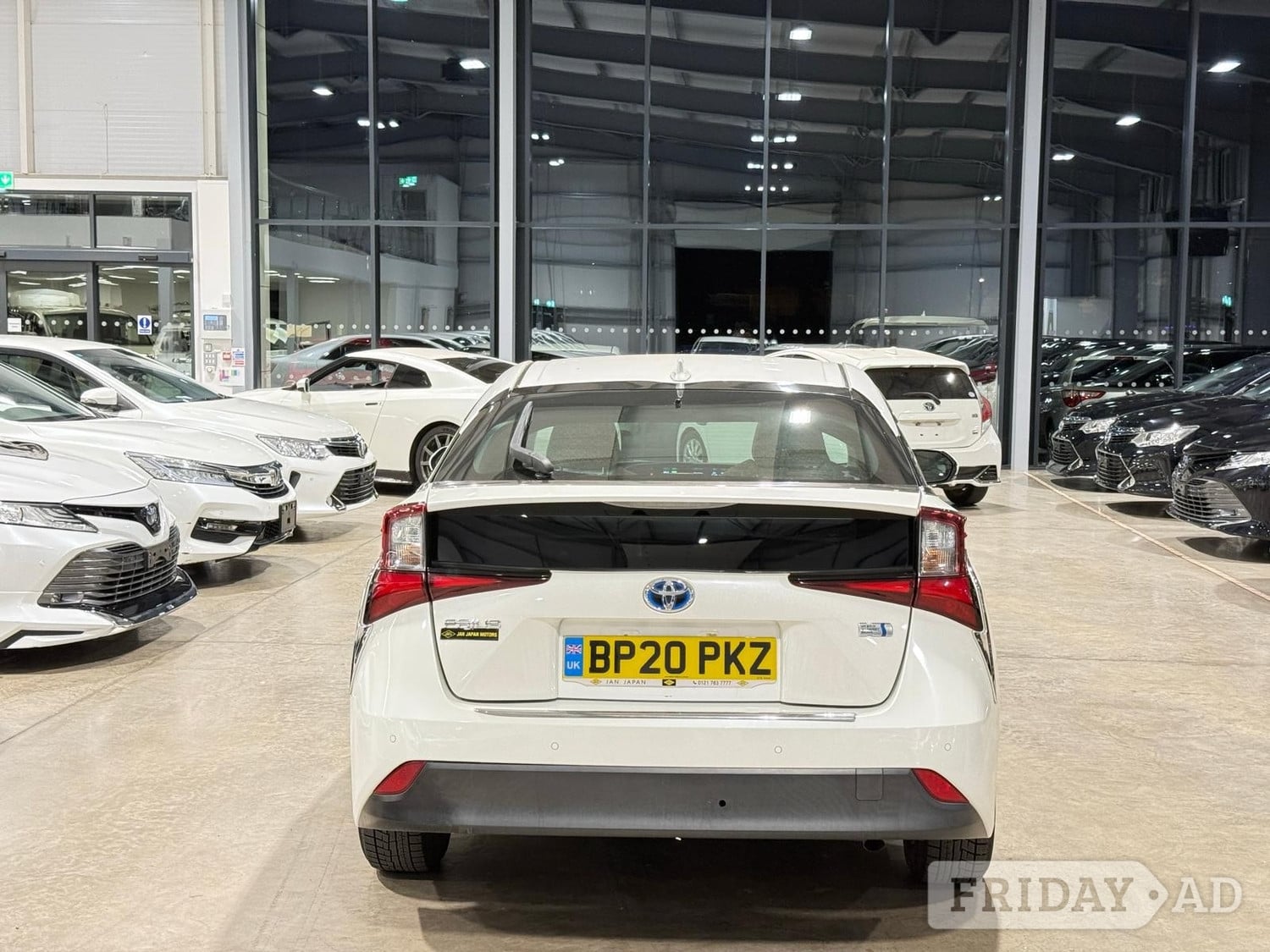 Toyota Prius 2020 - Cars in Reading