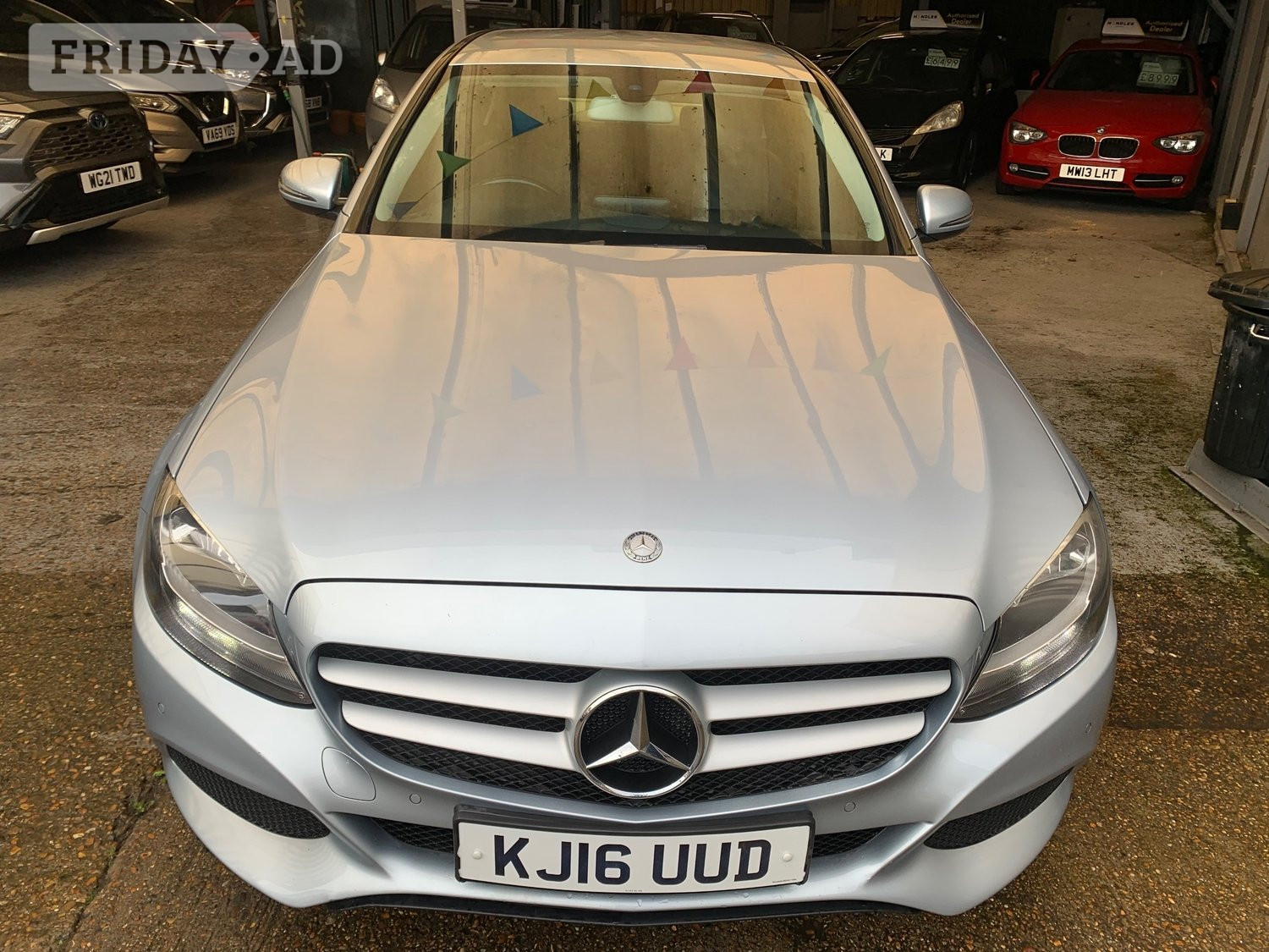 [ berth ]Mercedes-Benz C Class