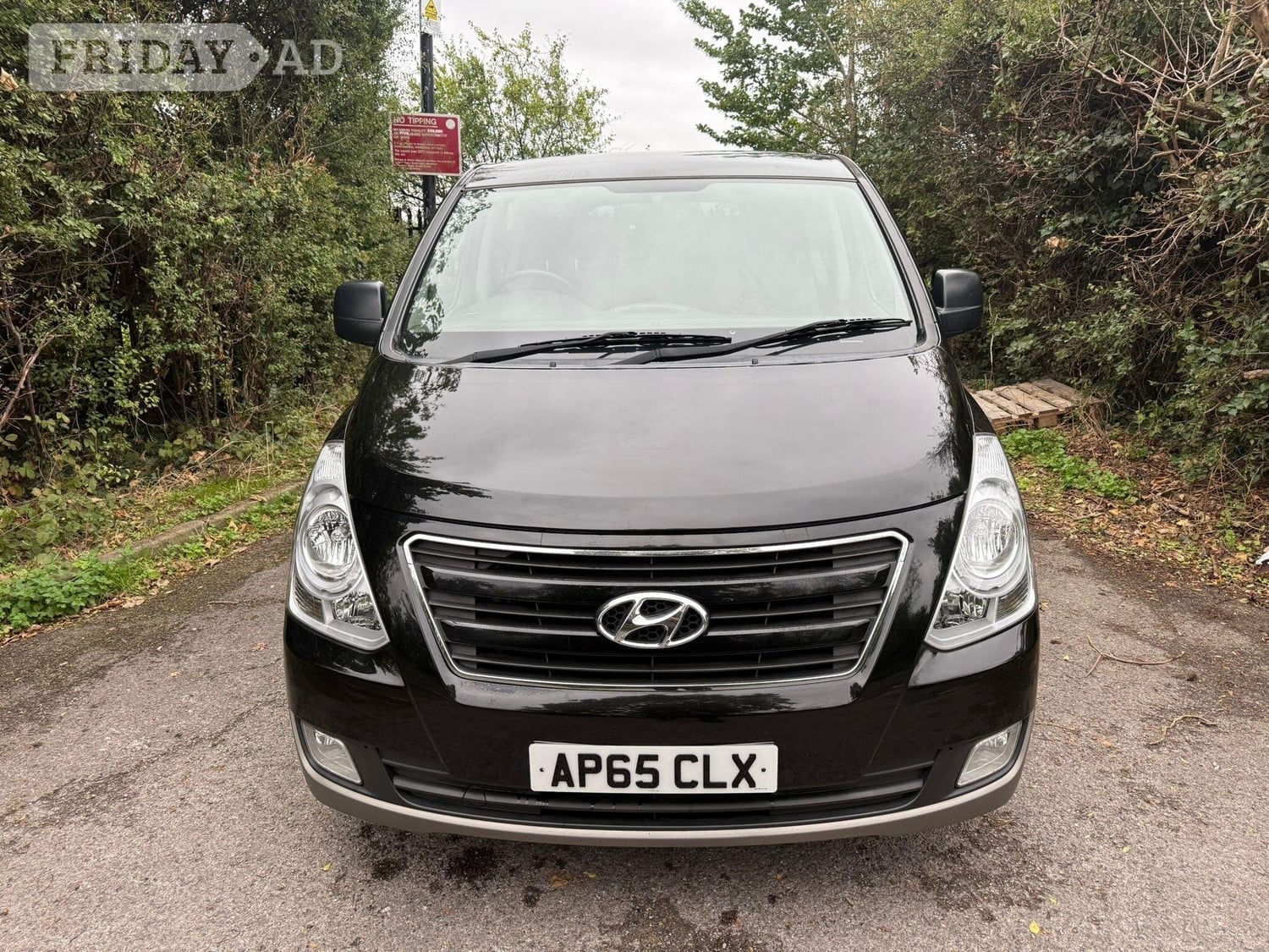 Hyundai i800 2015 - Cars in Hayes