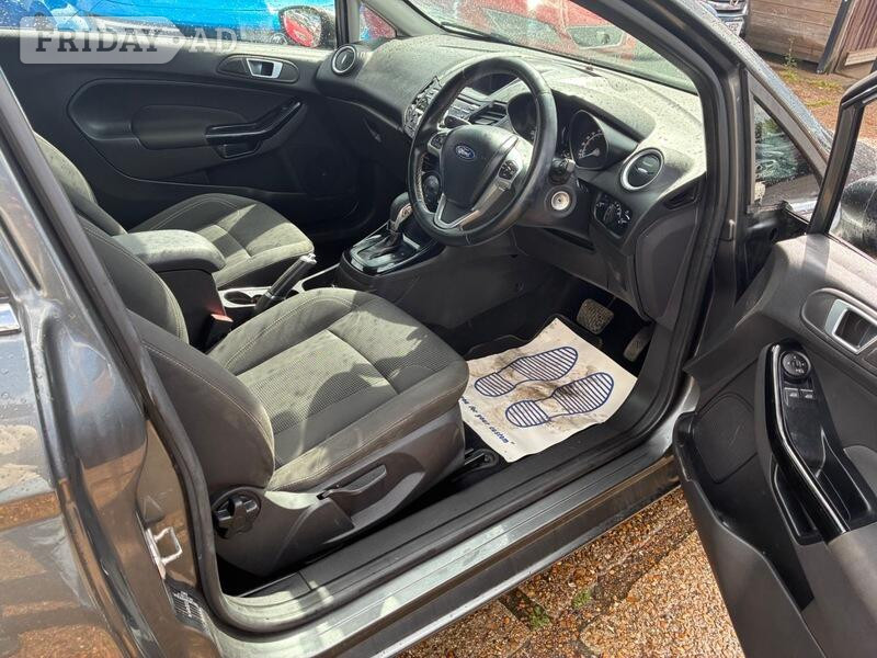 [ berth ]Ford Fiesta
