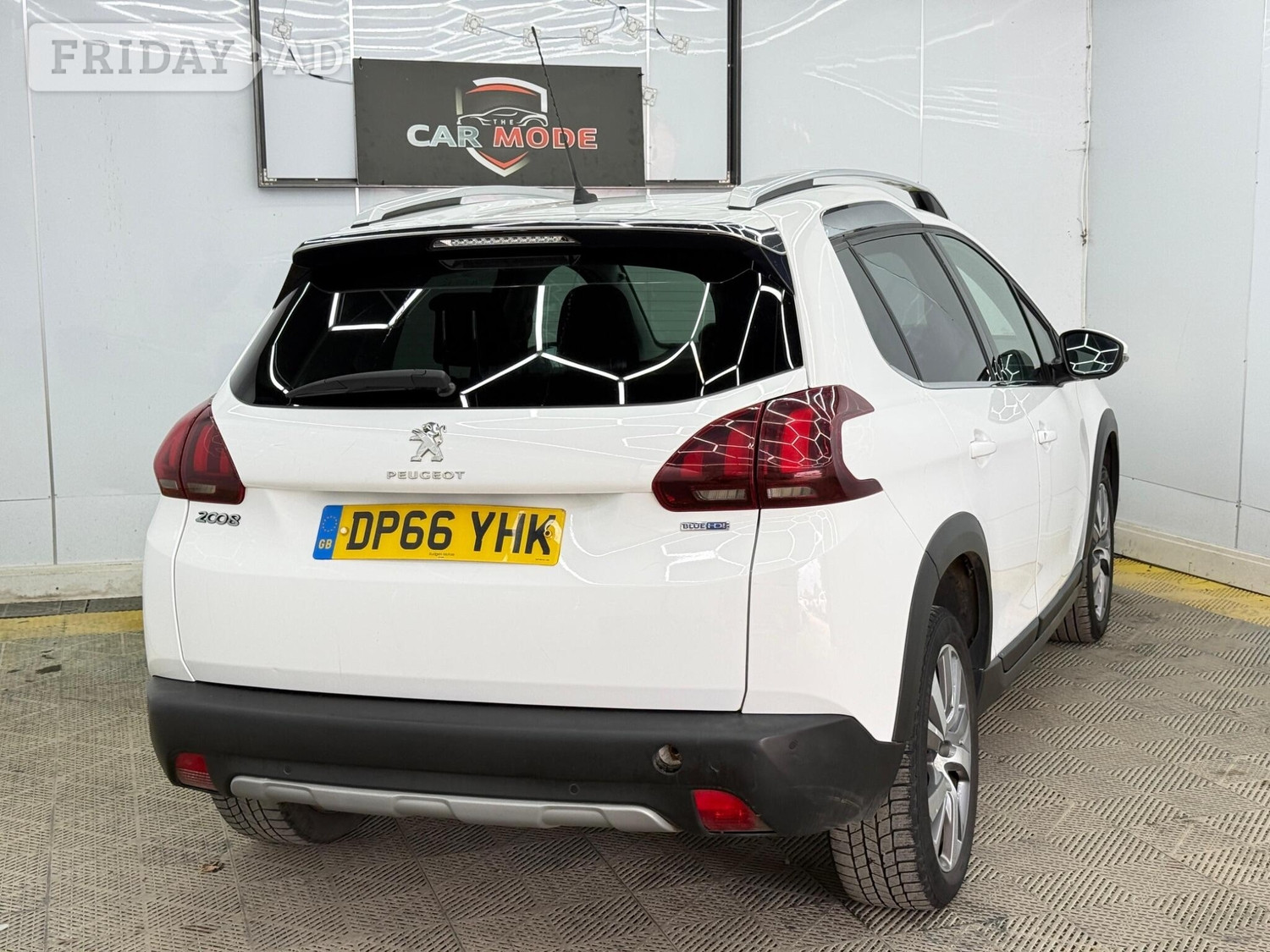 [ berth ]Peugeot 2008