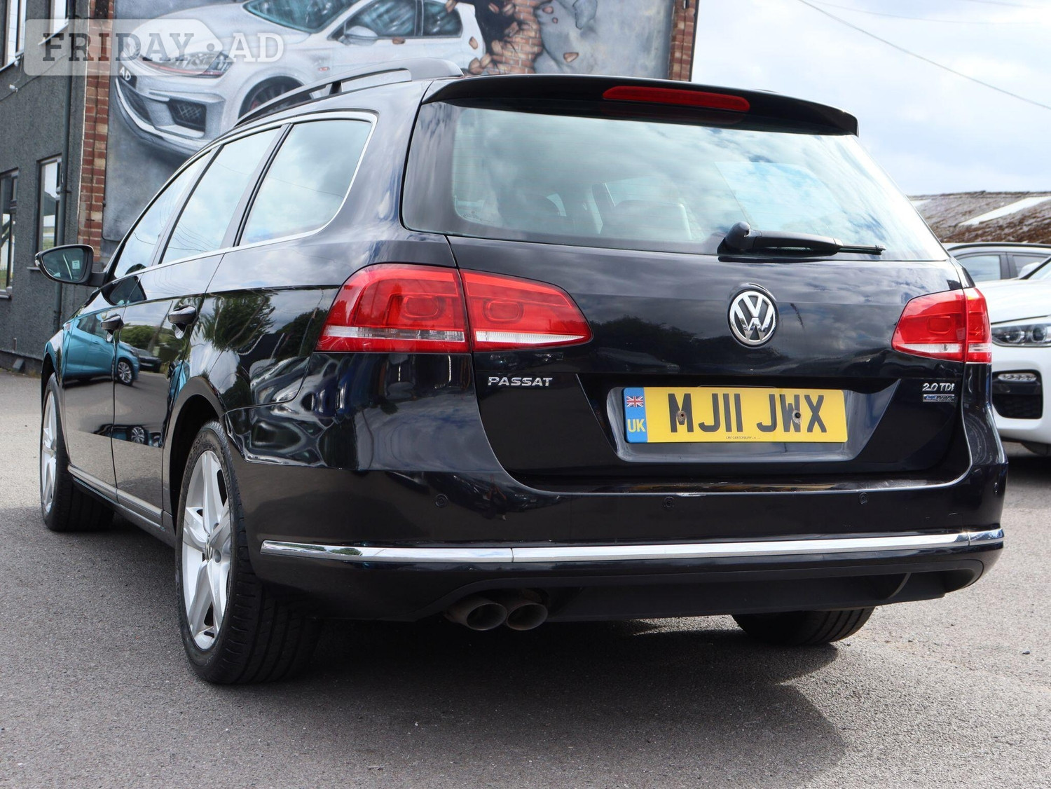 Volkswagen Passat 2011 - Cars