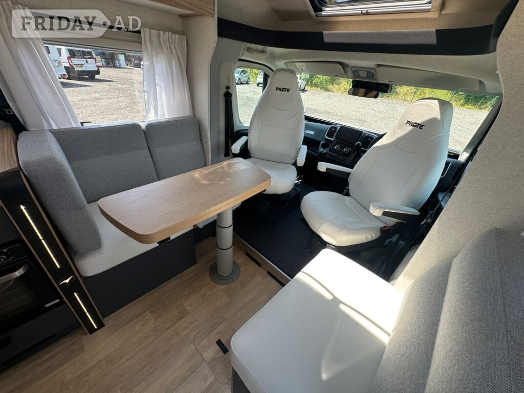 Pilote P740 FGJ Evidence Llanelli