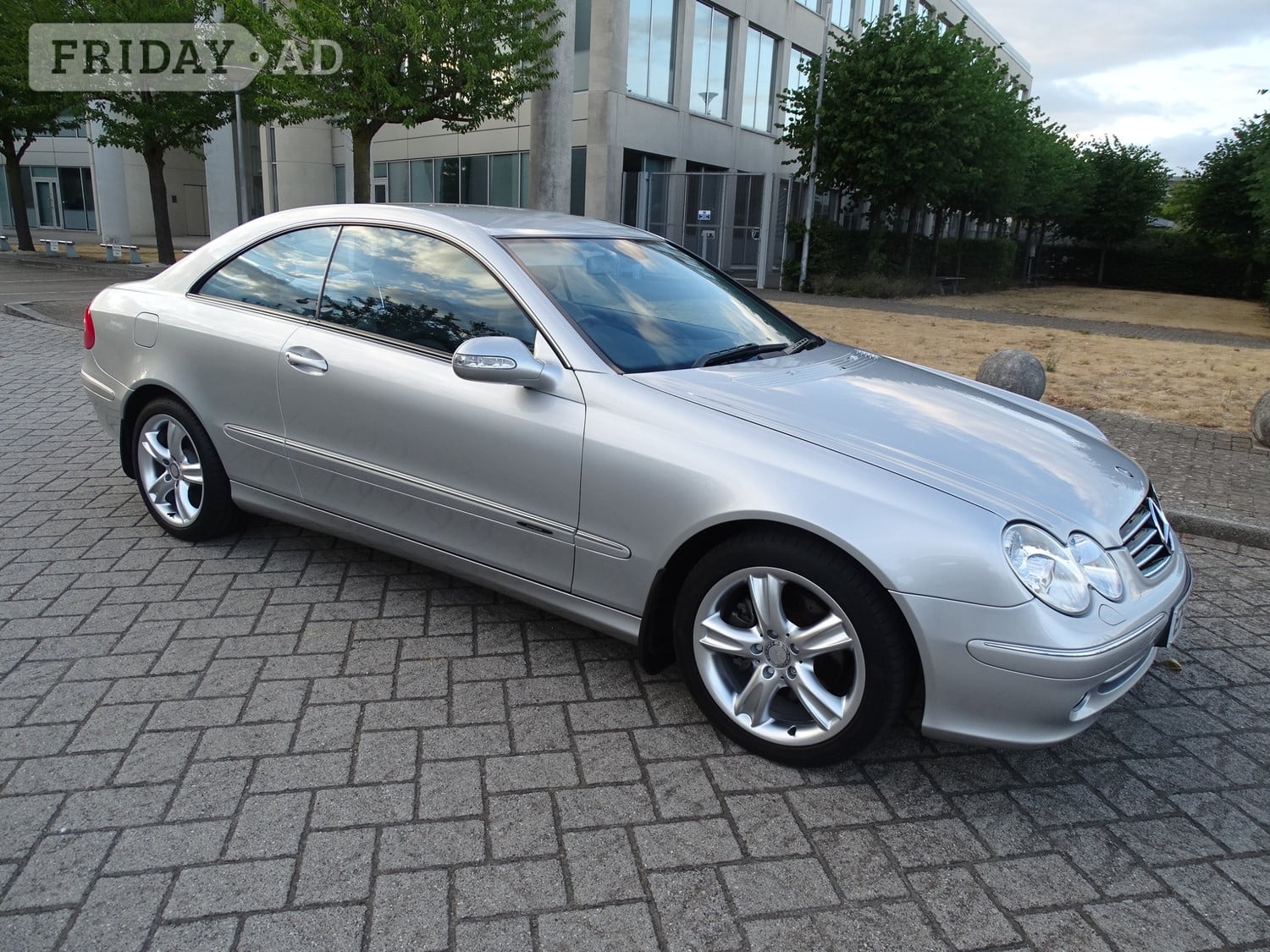 Mercedes-Benz CLK 2003 - Cars in Slough