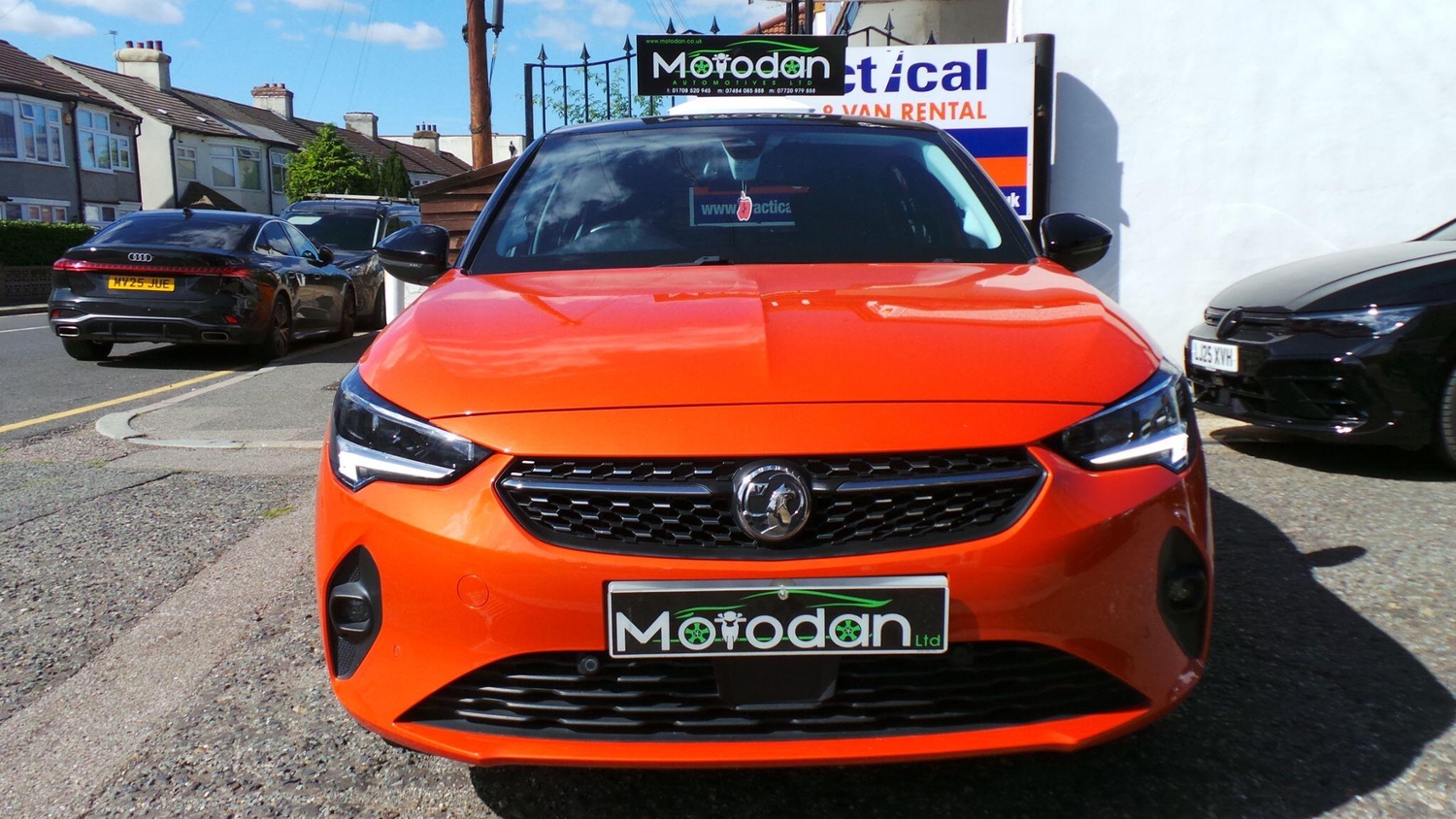[ berth ]Vauxhall Corsa