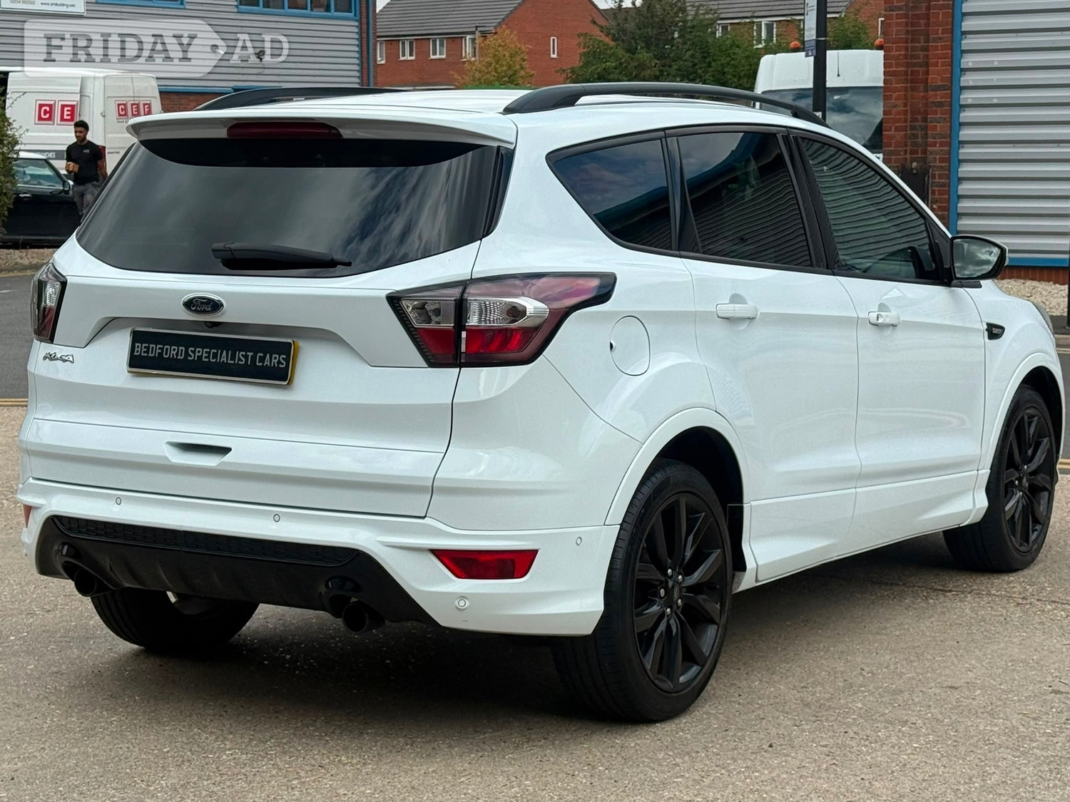[ berth ]Ford Kuga