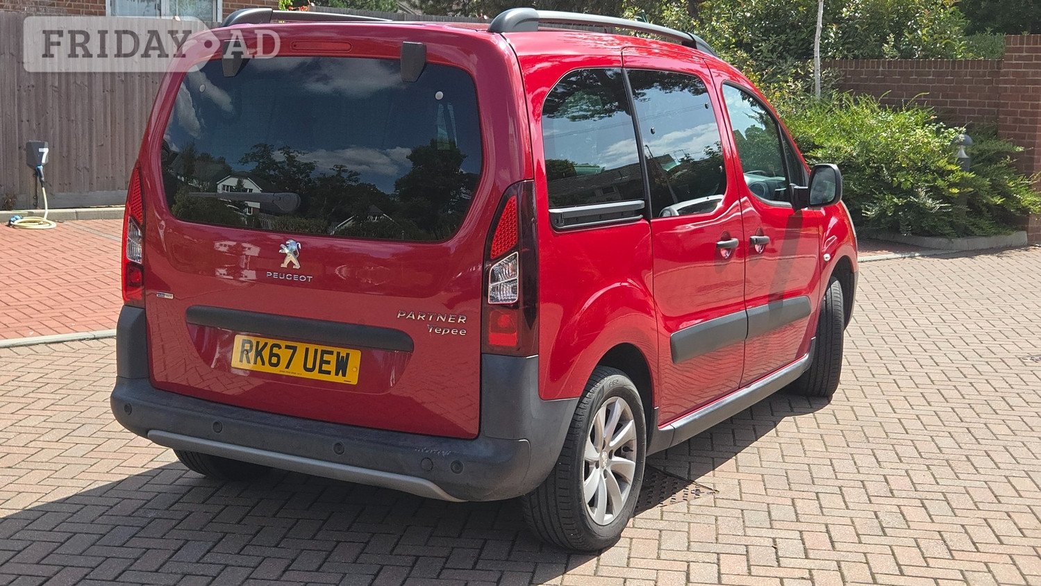 Peugeot Partner Tepee 2017 - Cars in St. Leonards-On-Sea