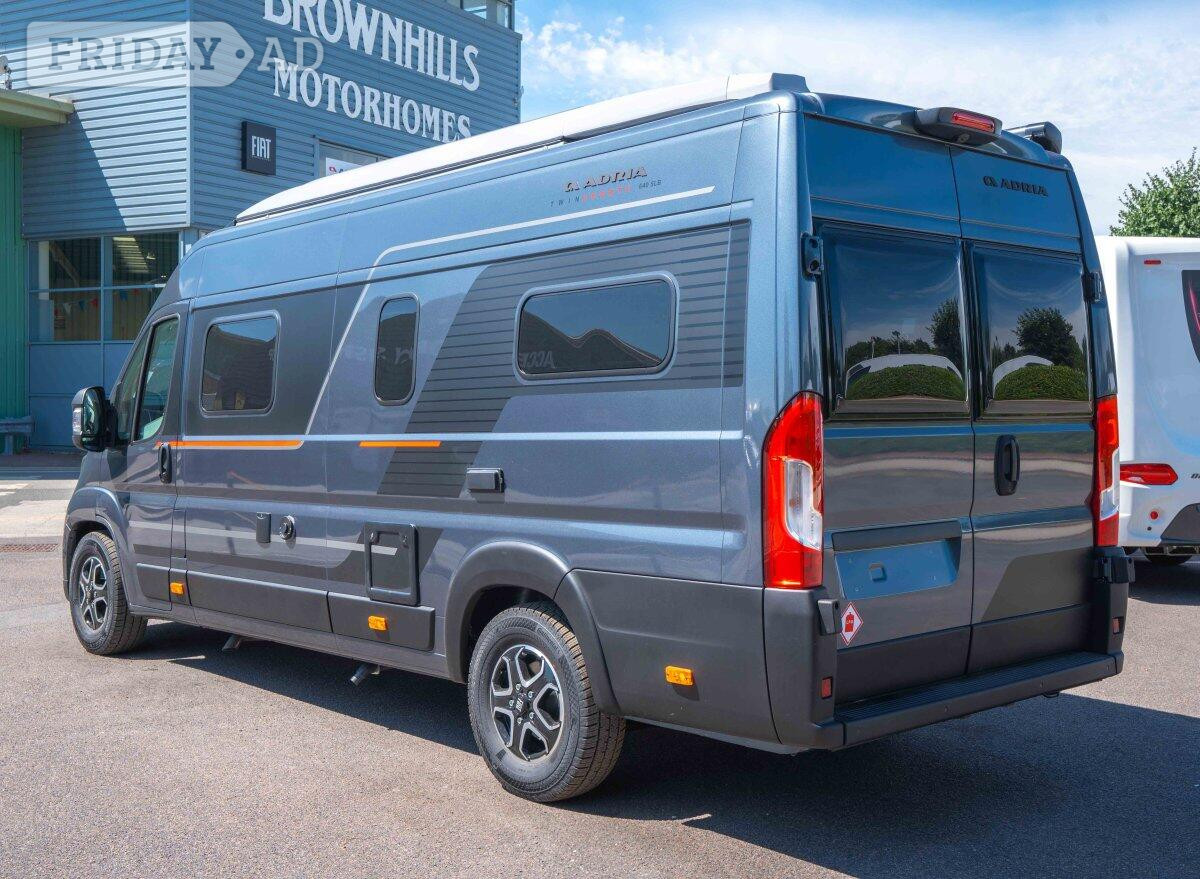 [4 berth ]Adria Twin Sports 640 SLB