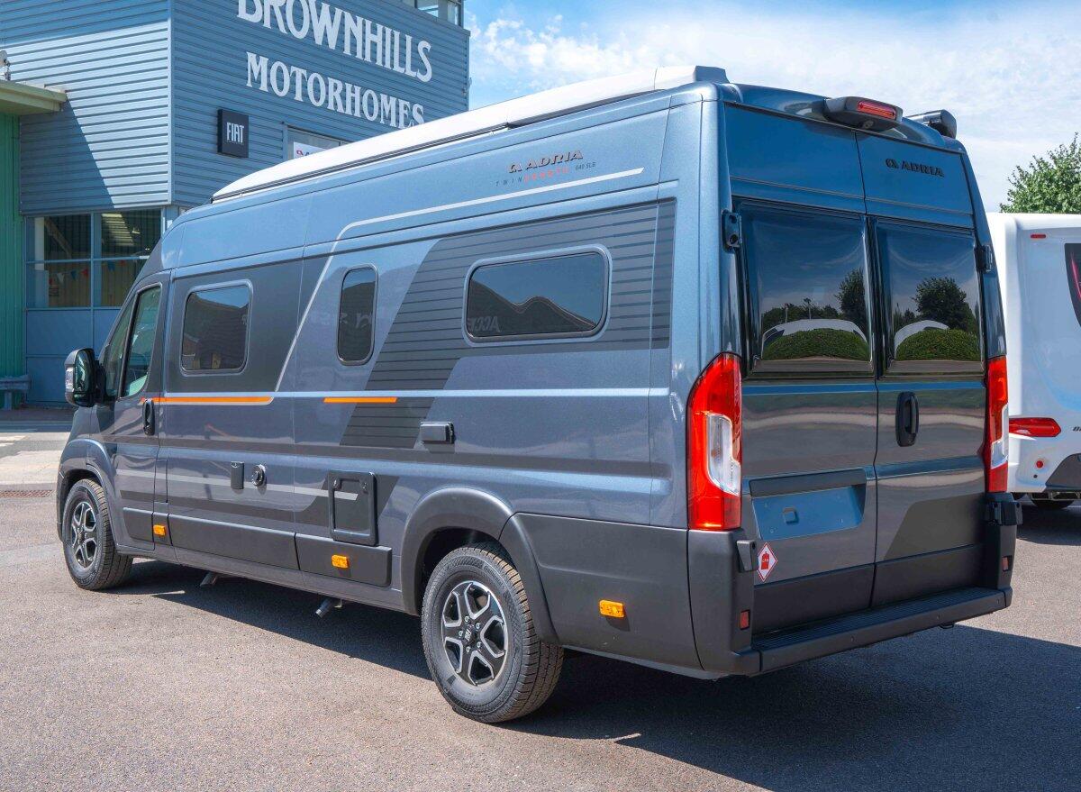 [4 berth ]Adria Twin Sports 640 SLB