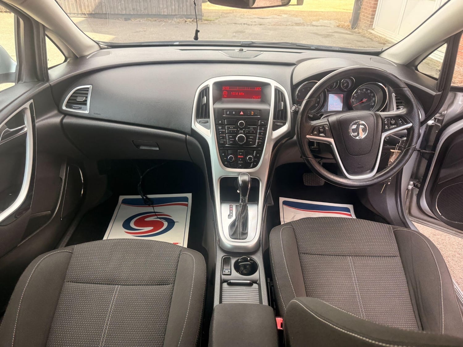 Vauxhall Astra 2011 - Cars in Bristol
