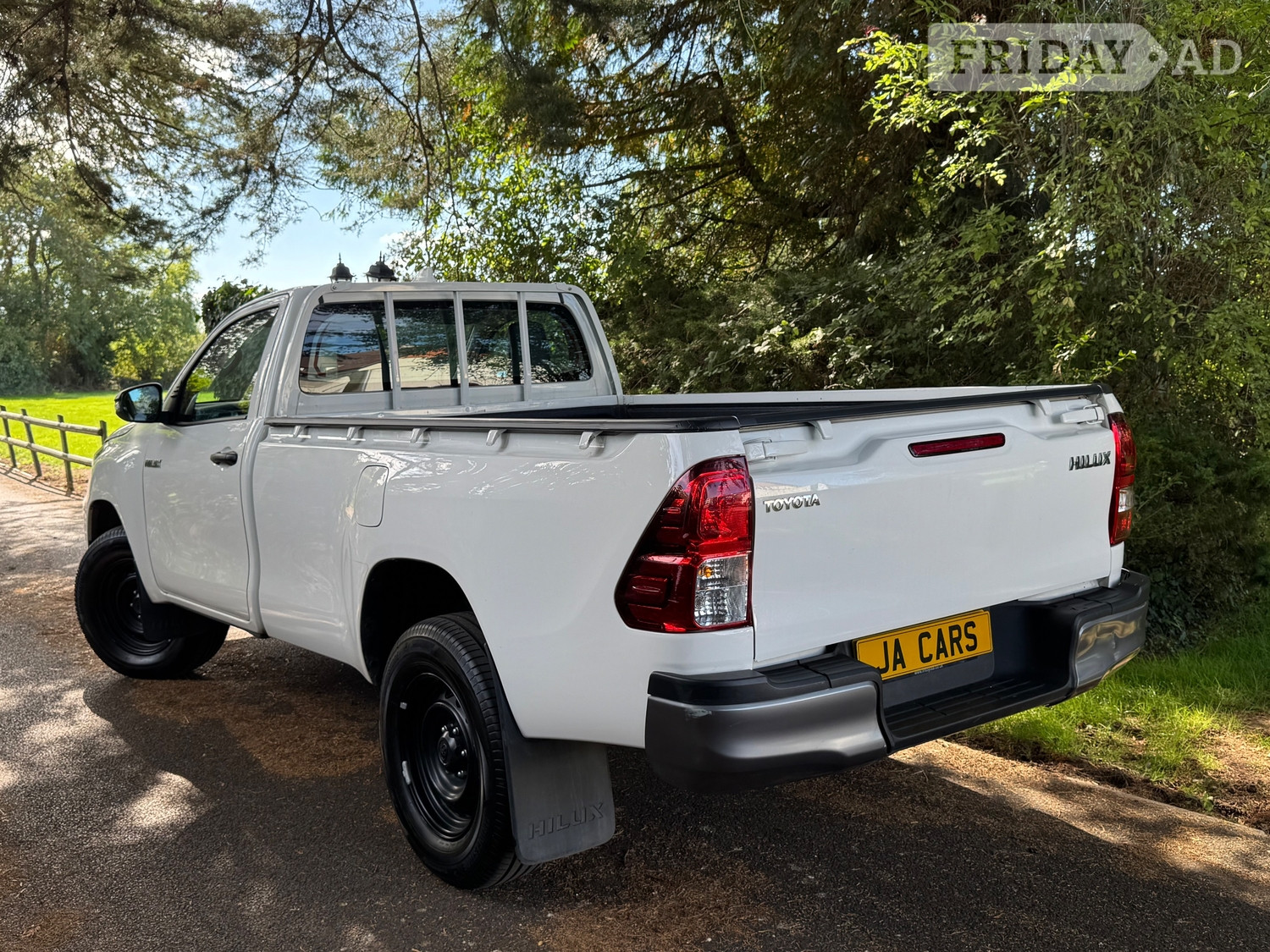 [ berth ]Toyota Hilux