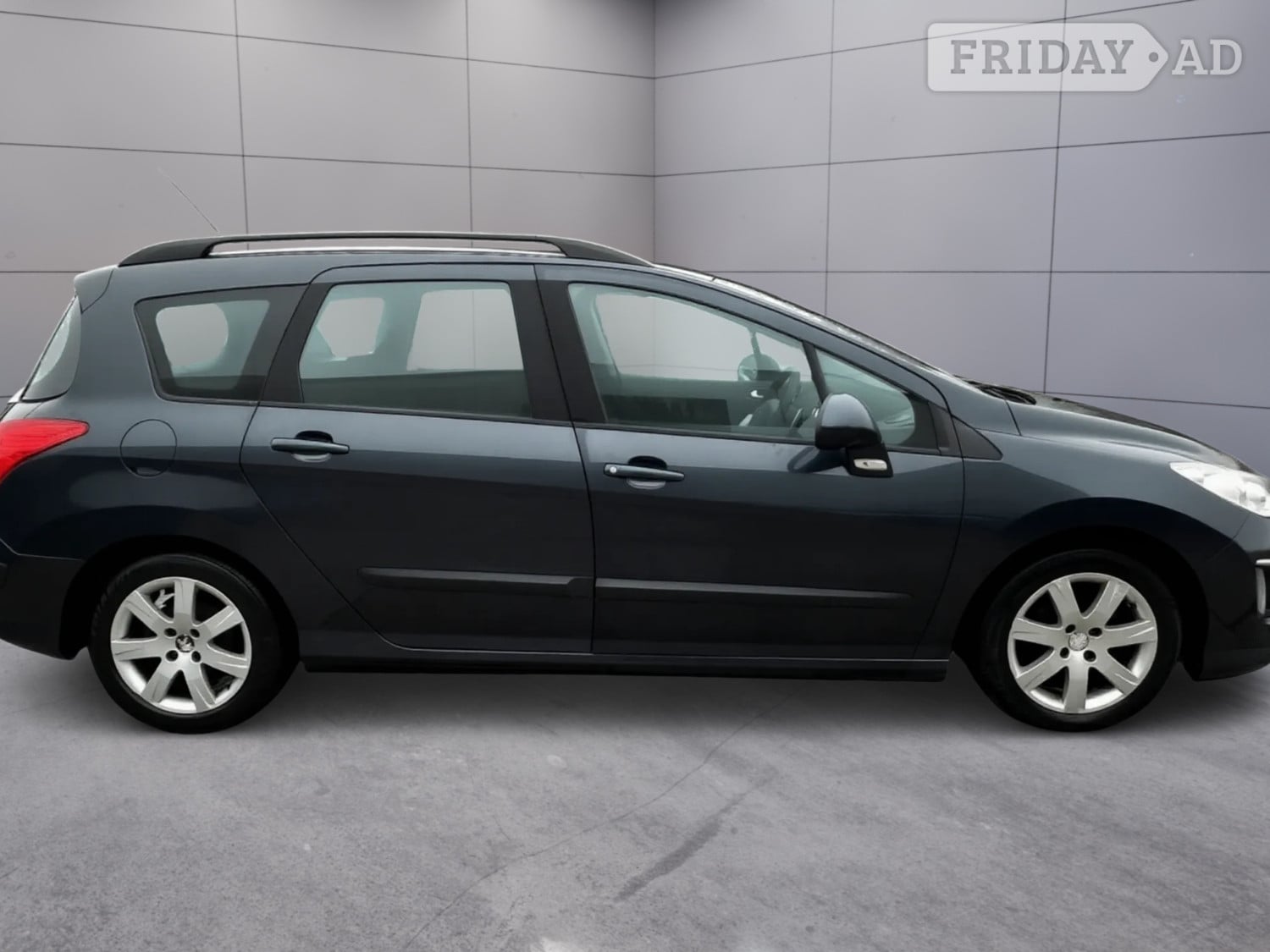 [ berth ]Peugeot 308 SW