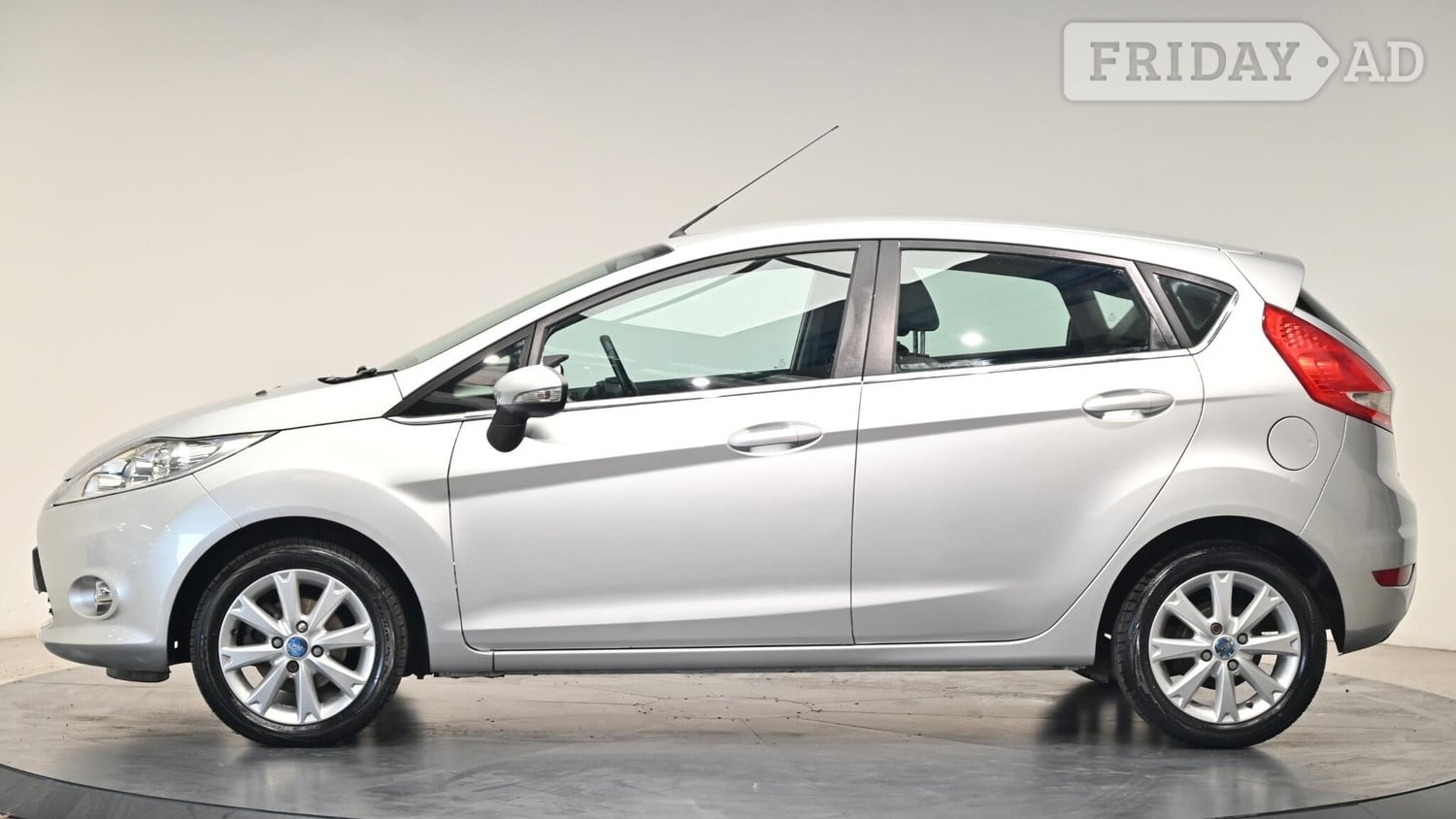 [ berth ]Ford Fiesta