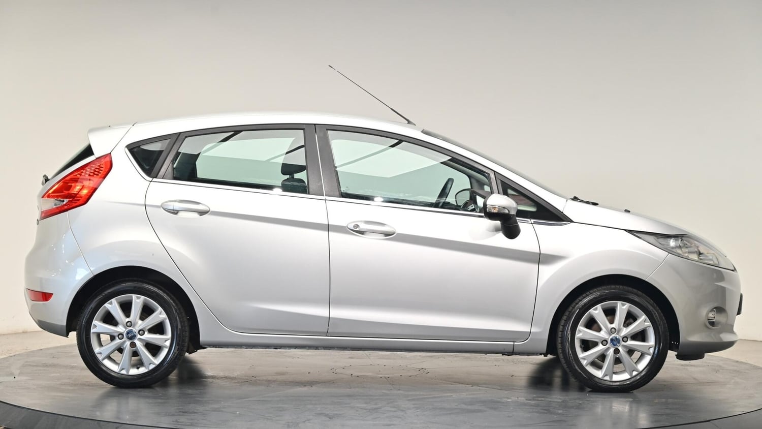 Ford Fiesta 2010 - Cars in Cullompton