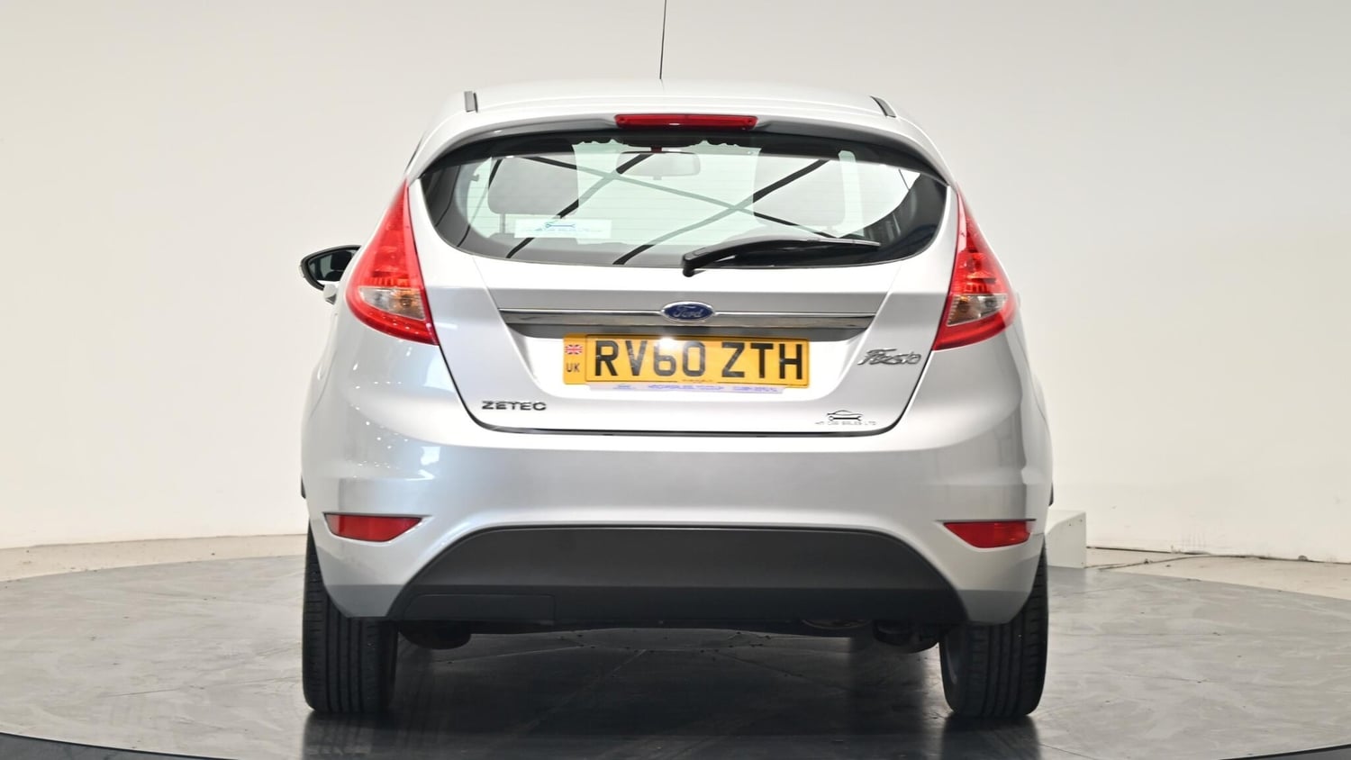 Ford Fiesta 2010 - Cars