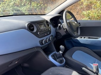 Hyundai i10 2015