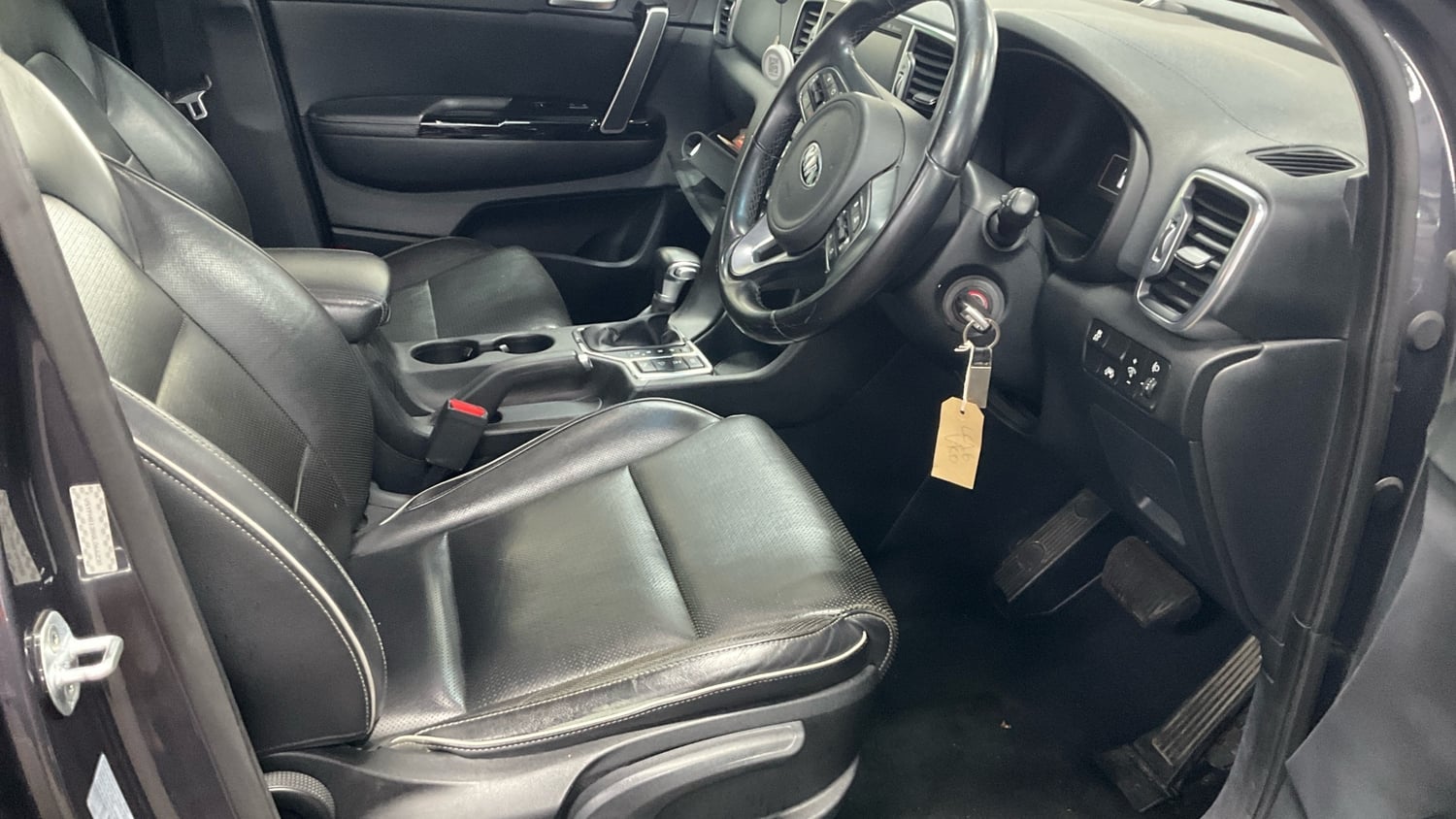 [ berth ]Kia Sportage