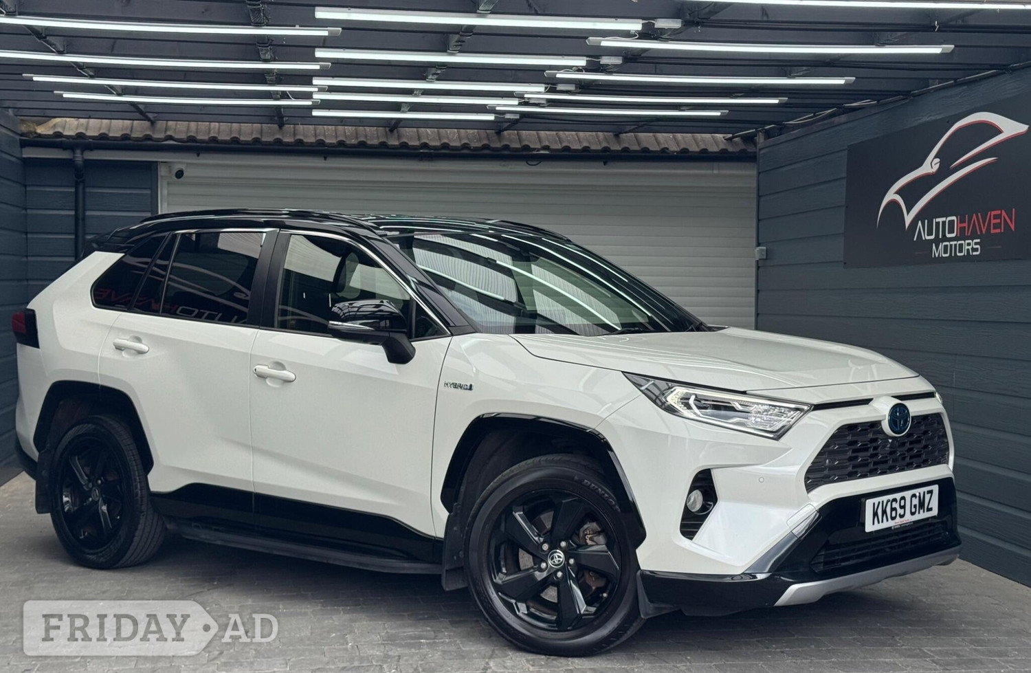 Toyota RAV4 2020 in High Wycombe