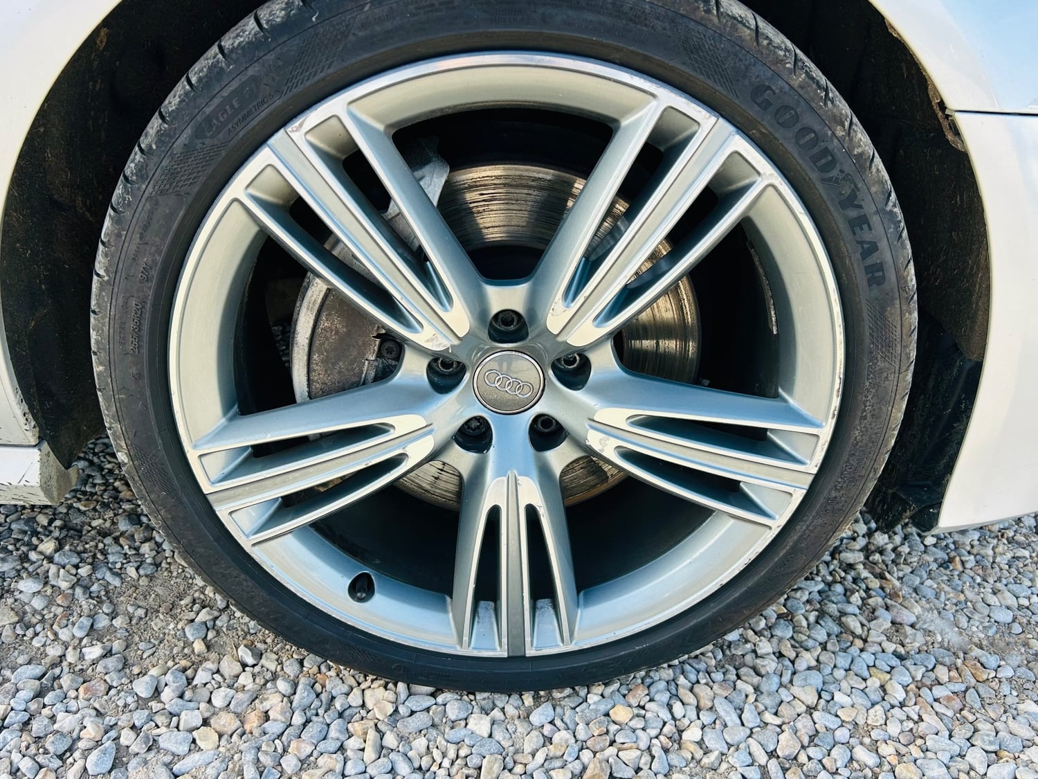 [ berth ]Audi A6 Saloon