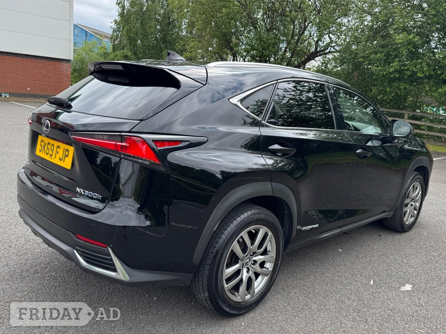 Lexus NX 2019 - Cars