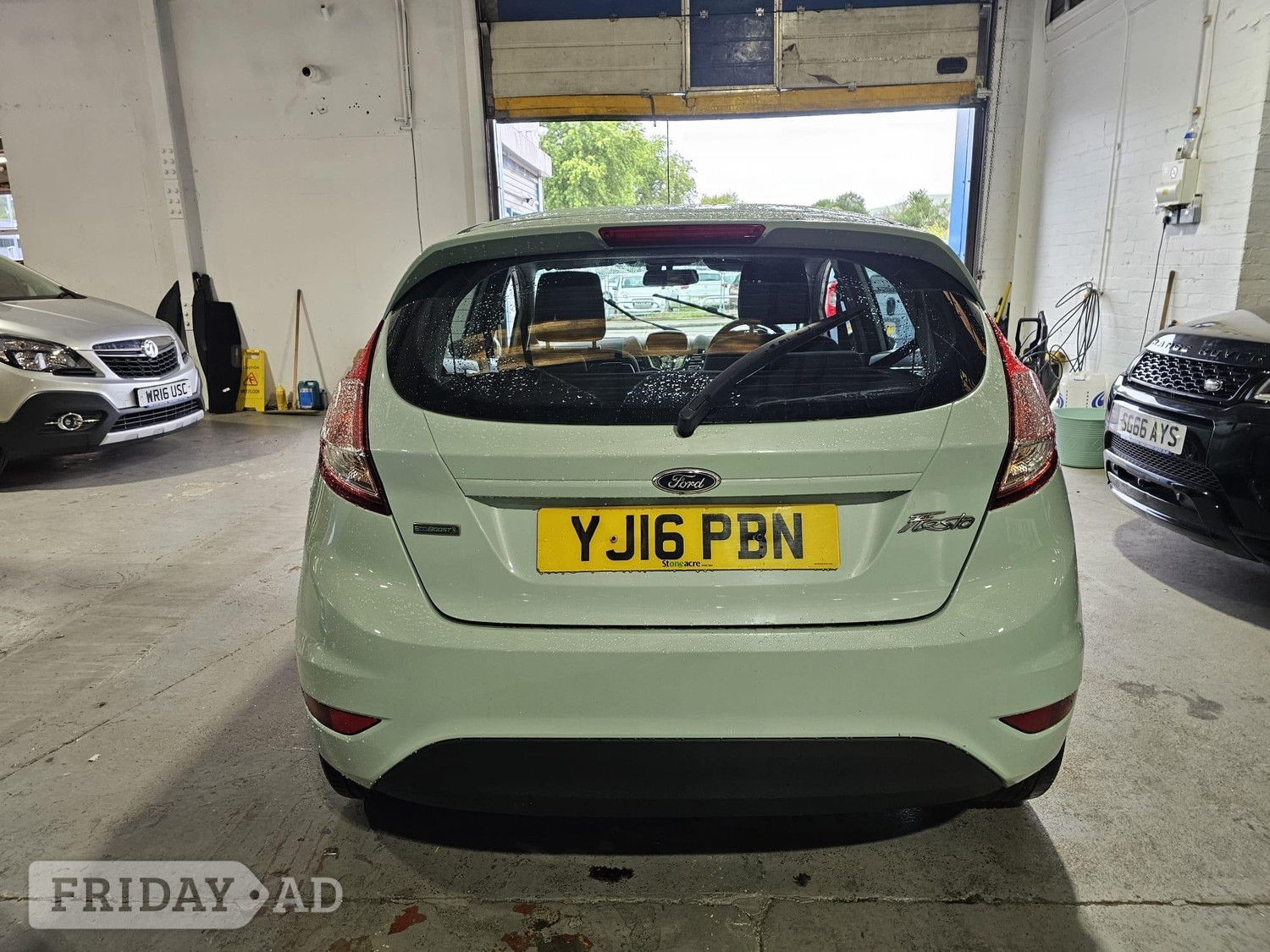 Ford Fiesta 2016 - Cars