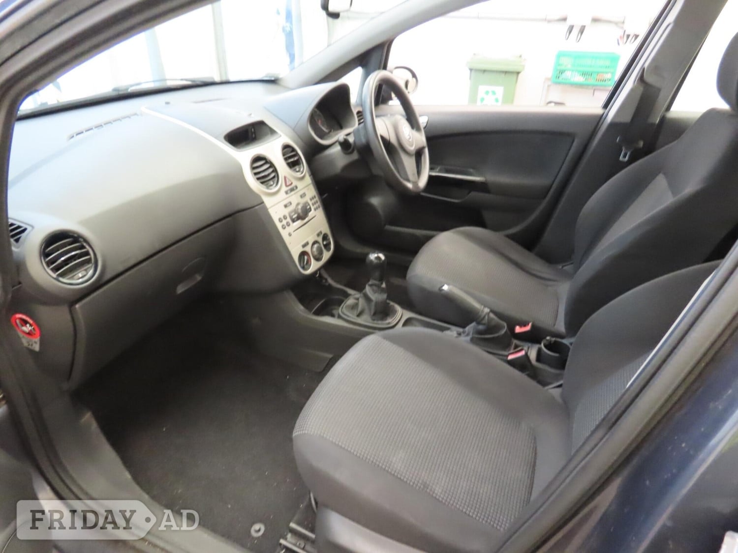 [ berth ]Vauxhall Corsa