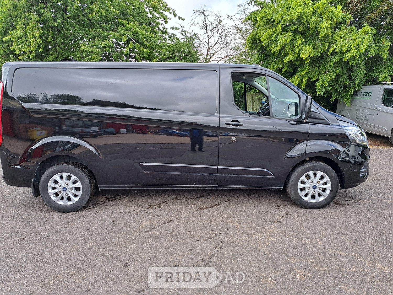 Ford Transit Custom 2020 - Vans & Commercial Vehicles