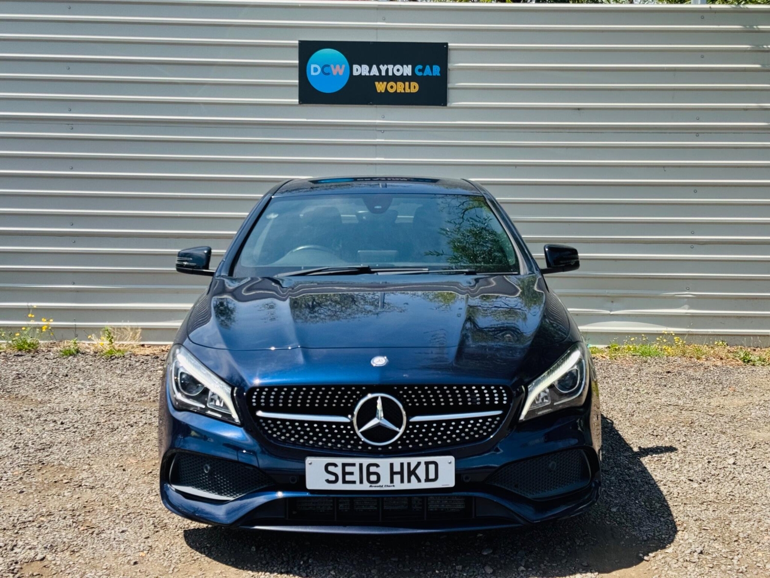 [ berth ]Mercedes-Benz CLA Class