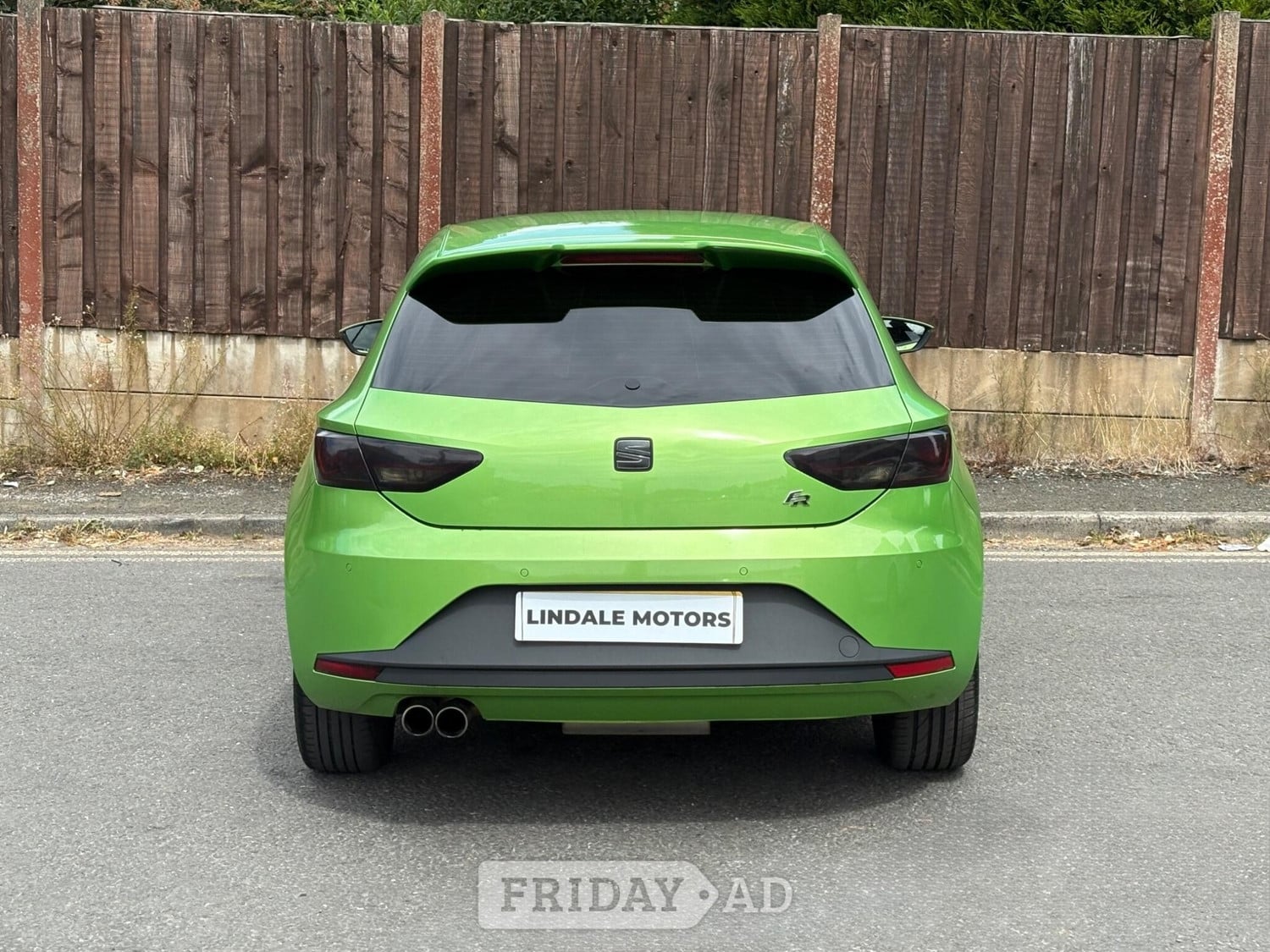 [ berth ]SEAT Leon