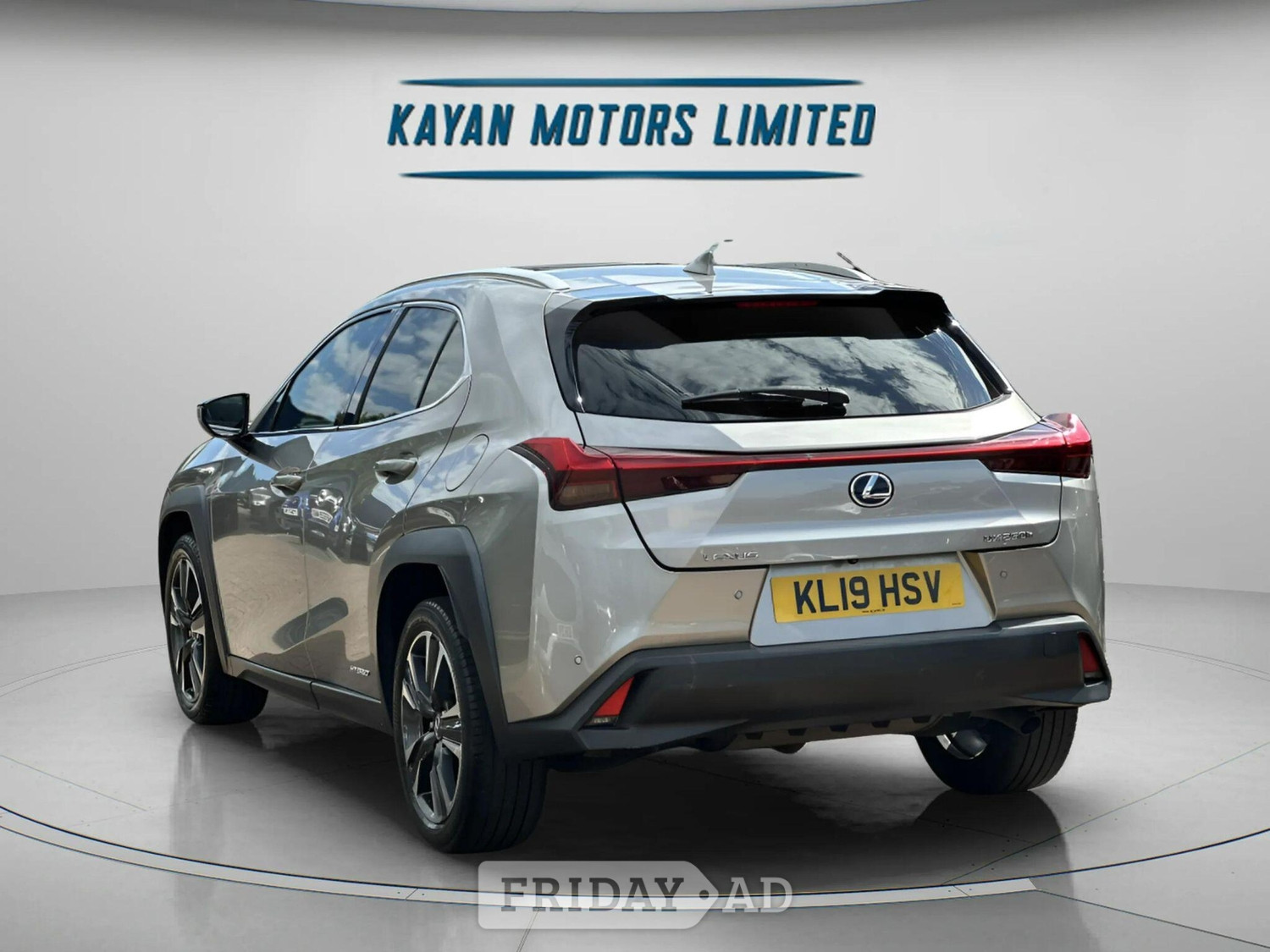 Lexus UX 2019 - Cars
