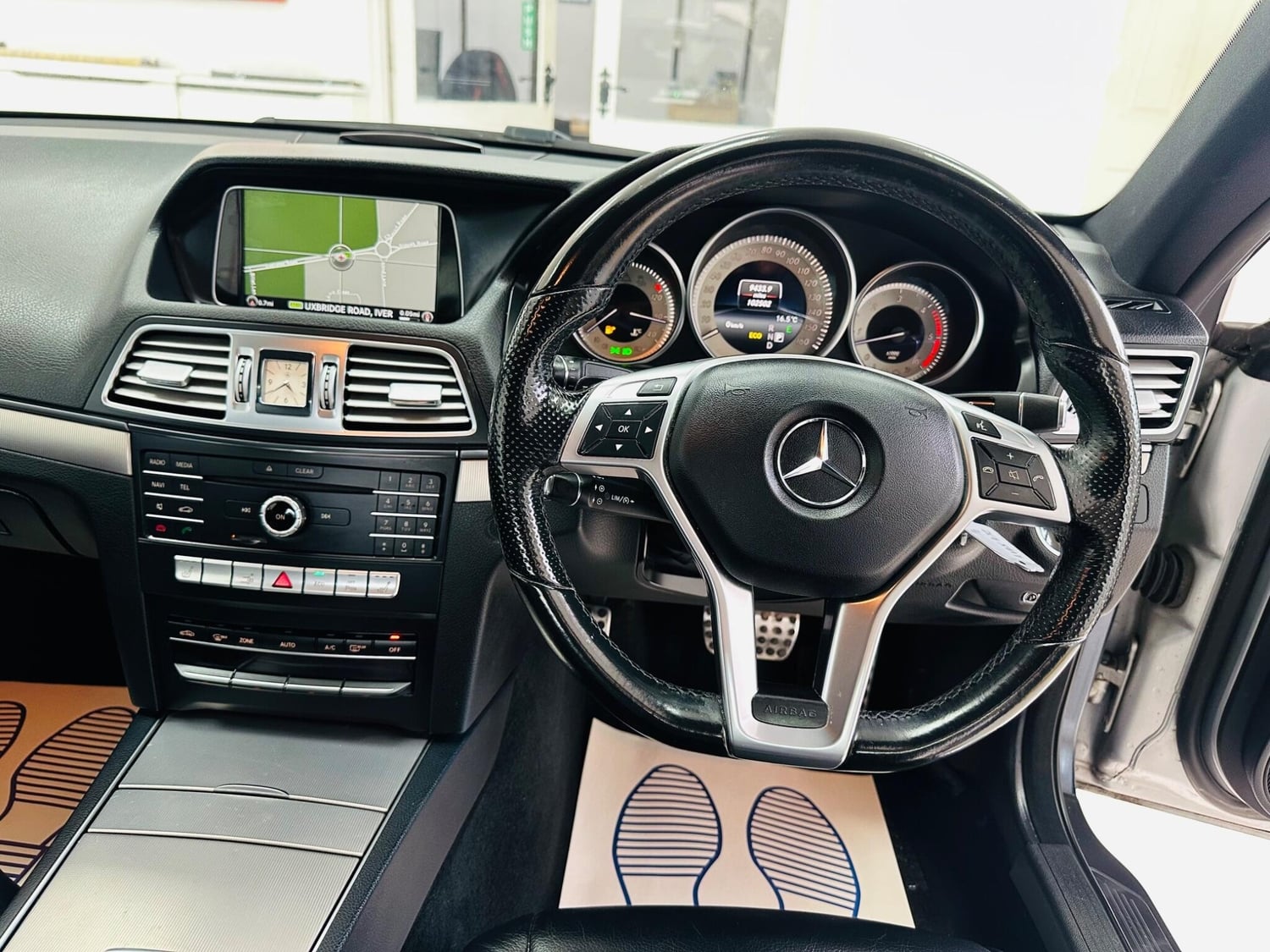 [ berth ]Mercedes-Benz E Class