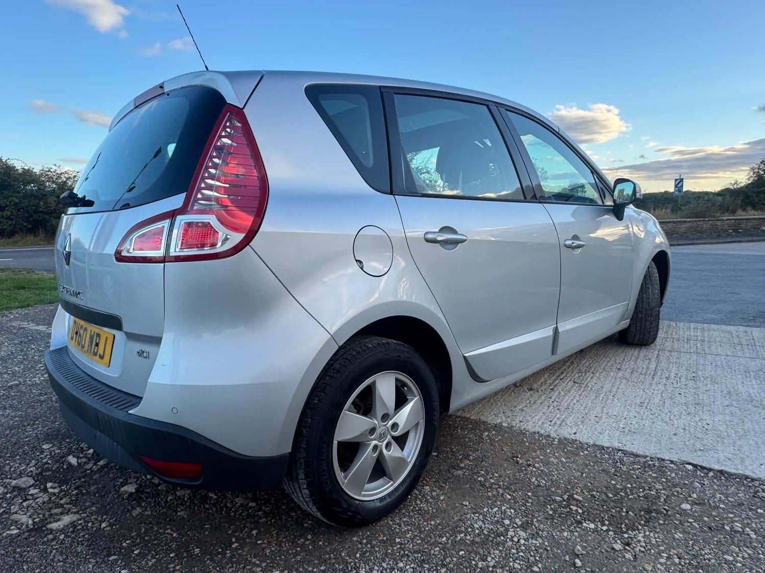 [ berth ]Renault Scenic