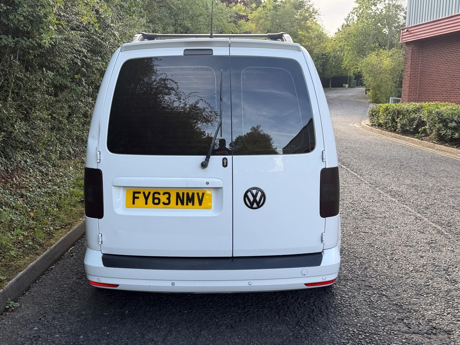 Volkswagen Caddy 2013 - Vans & Commercial Vehicles