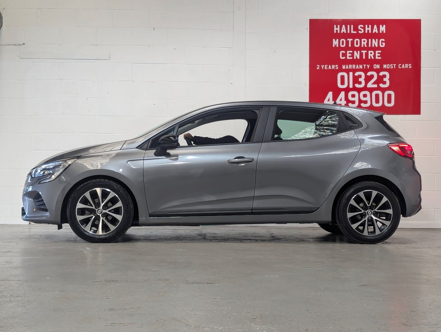 [ berth ]Renault Clio