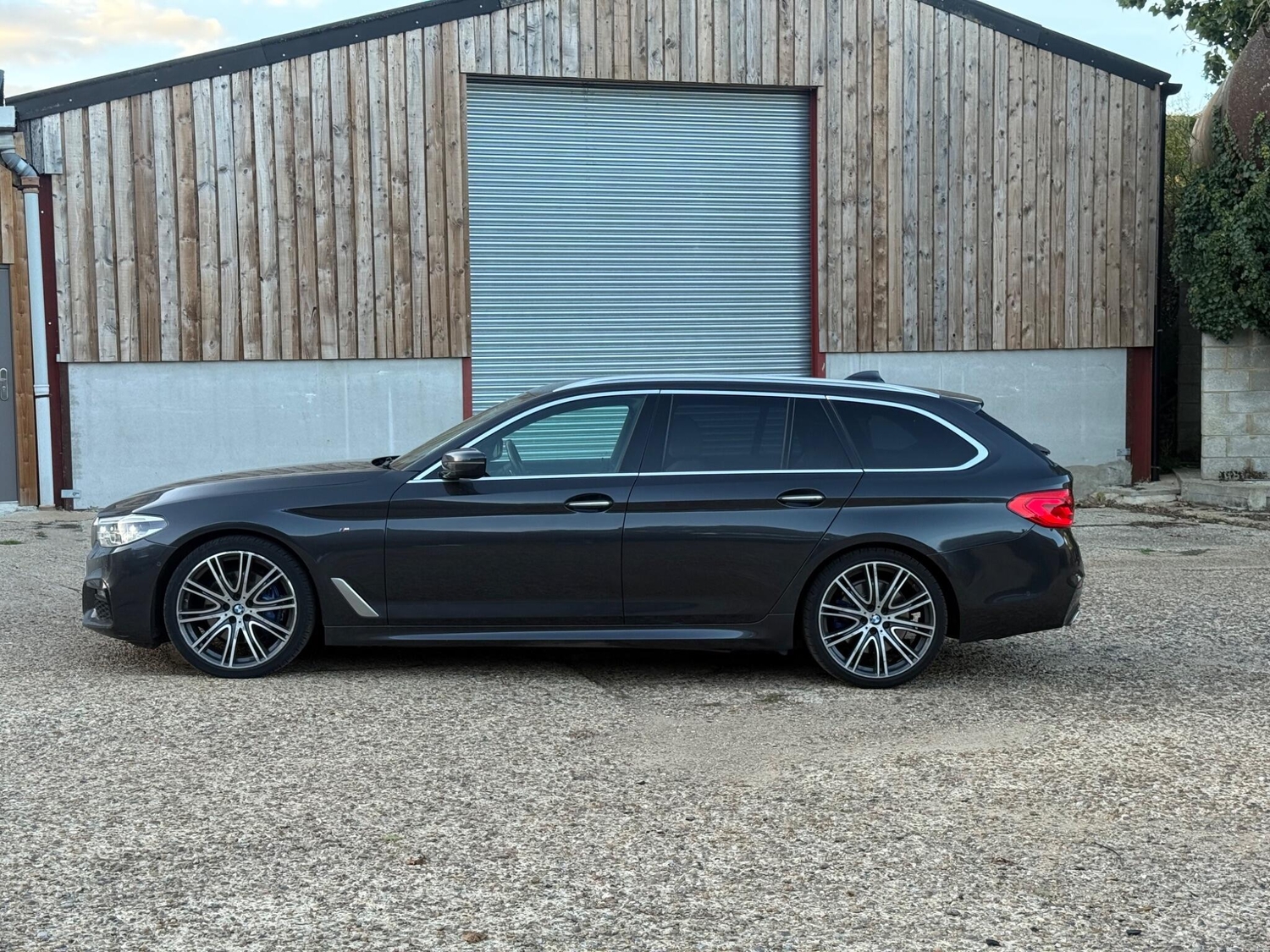 [ berth ]BMW 5 Series