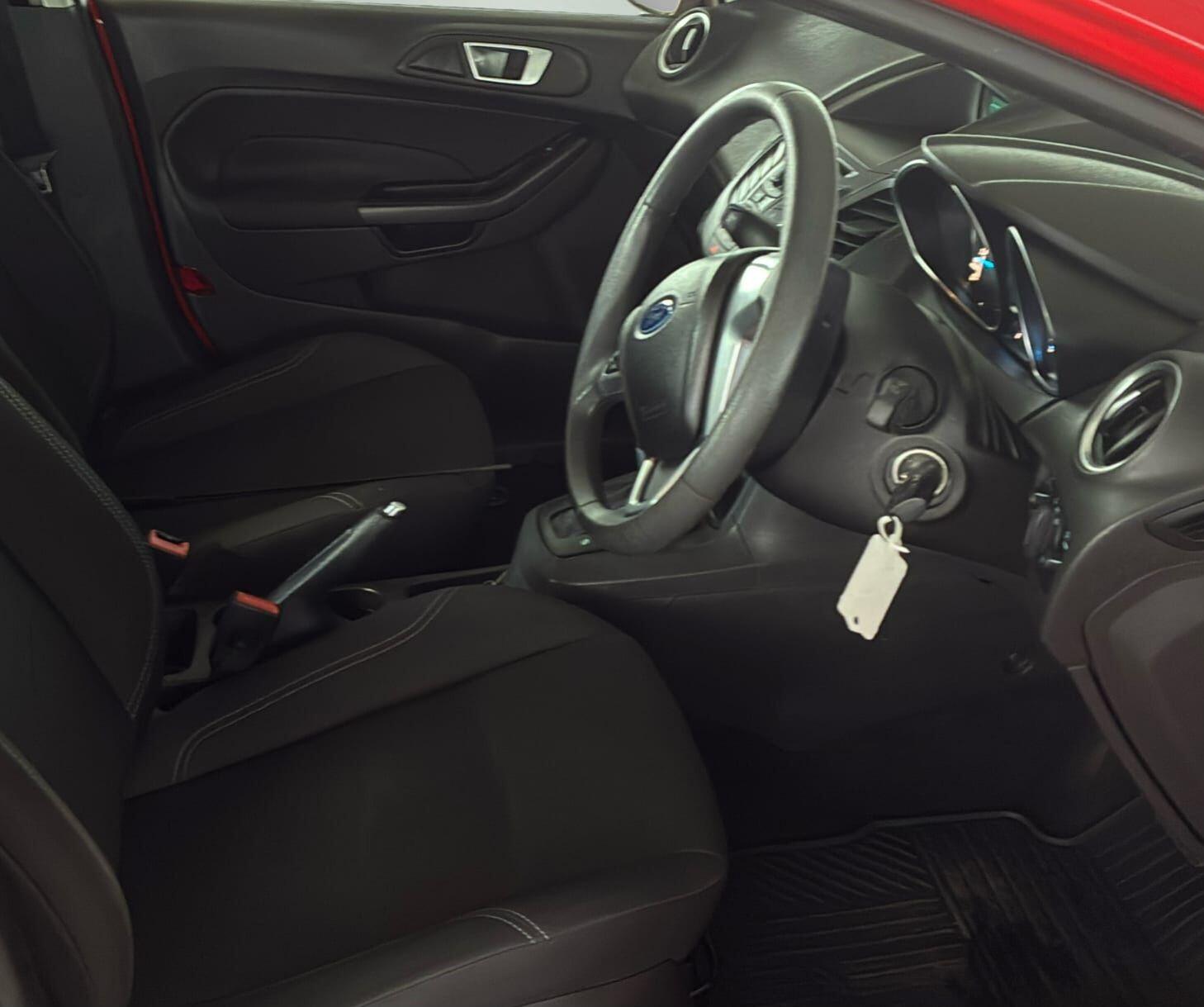 Ford Fiesta 2013 - Cars