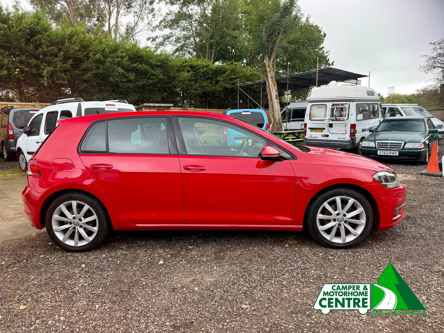 Volkswagen Golf 2019 - Cars in Horsham