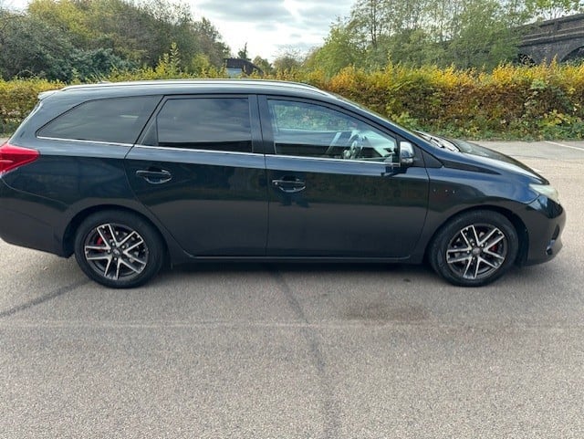 Toyota Auris Broxbourne