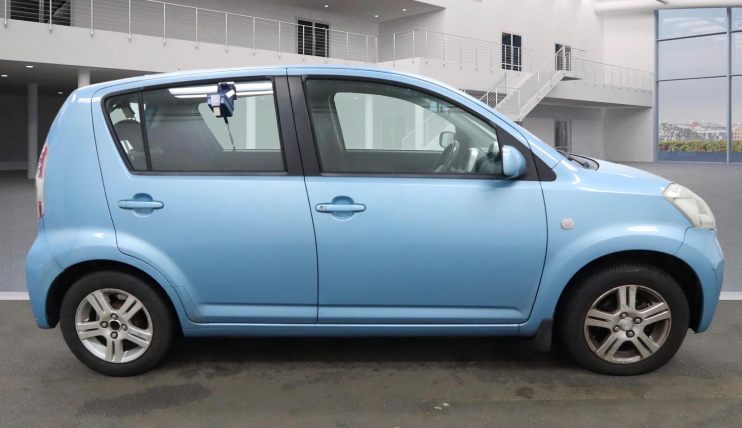 Daihatsu Sirion 2005 - Cars