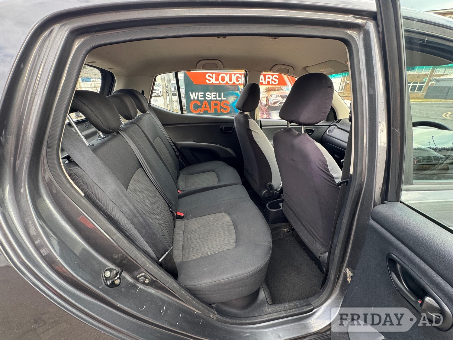 Hyundai i10 2012 - Cars