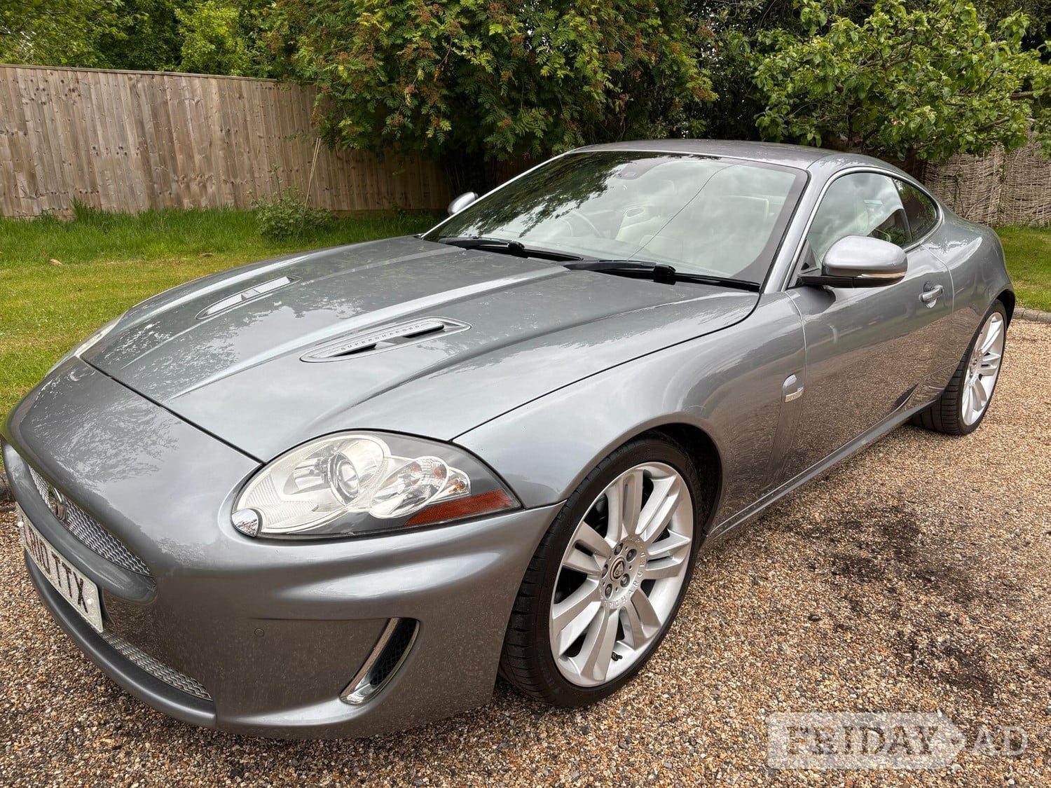 Jaguar XKR 2010 - Cars in High Wycombe