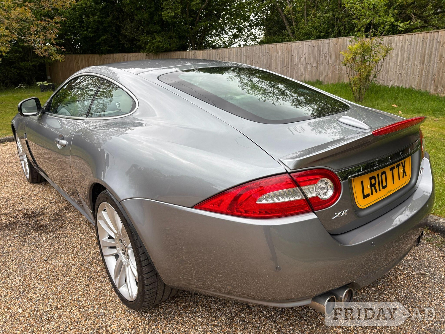 Jaguar XKR 2010 - Cars