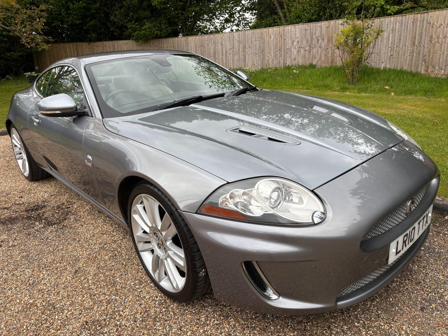 Jaguar XKR High Wycombe