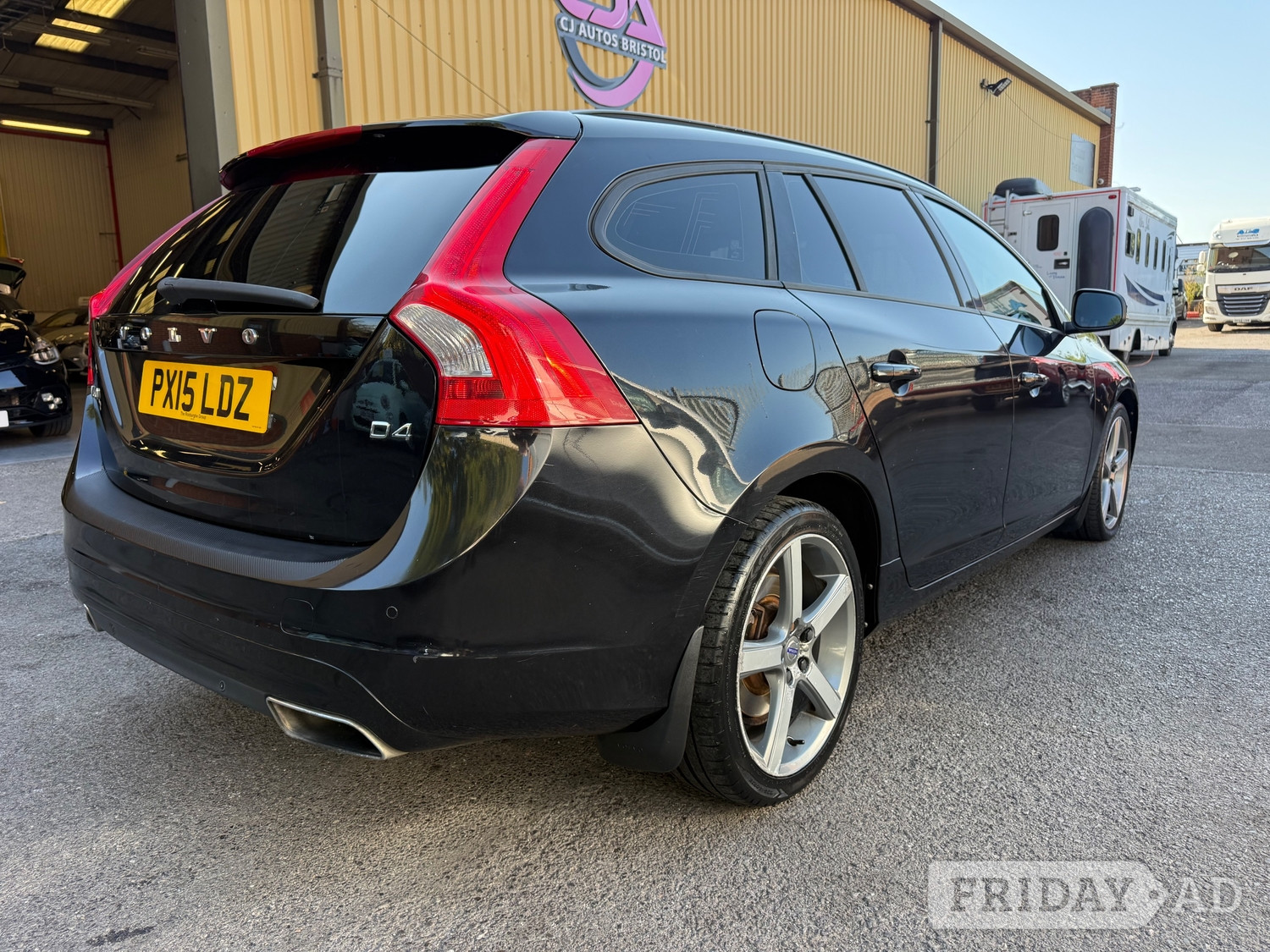[ berth ]Volvo V60